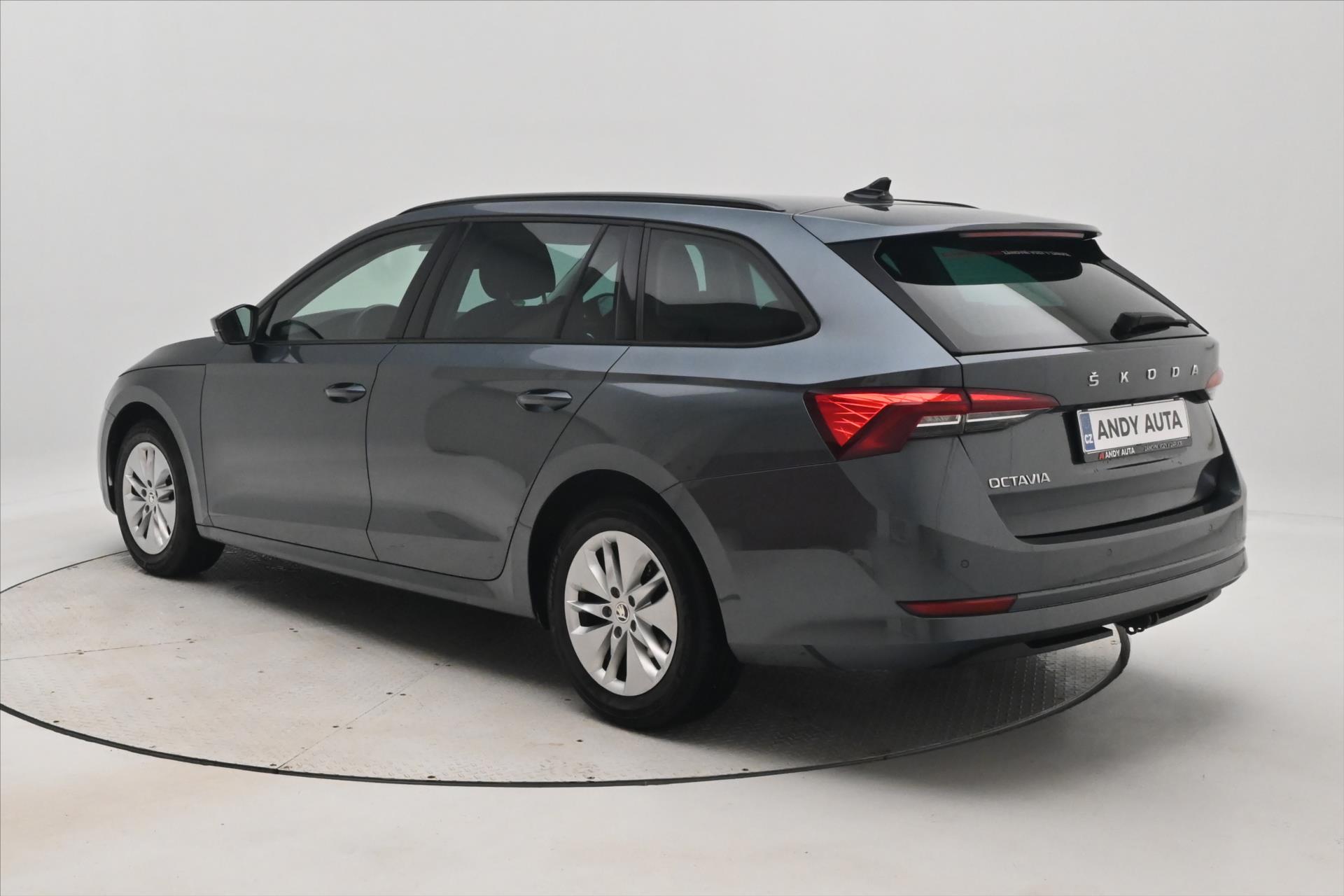 Hlavní fotografie vozu Škoda Octavia 1,5 TSI 110kW Ambition Manuál Záruka až 5 let (8)