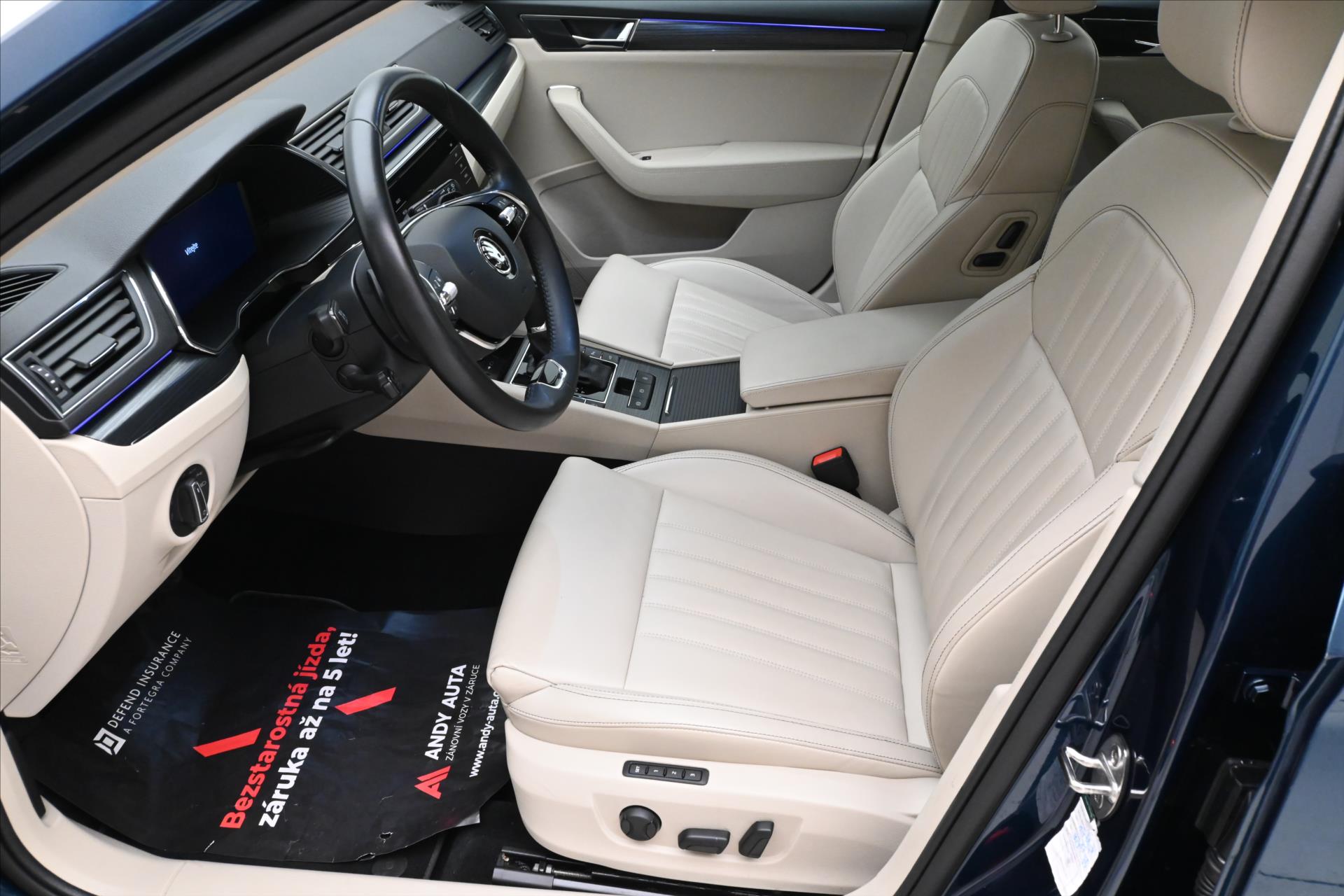 Main photo of the car Skoda Superb 2.0 TDI 110 kW DSG Style Warranty up to 5 years (14)