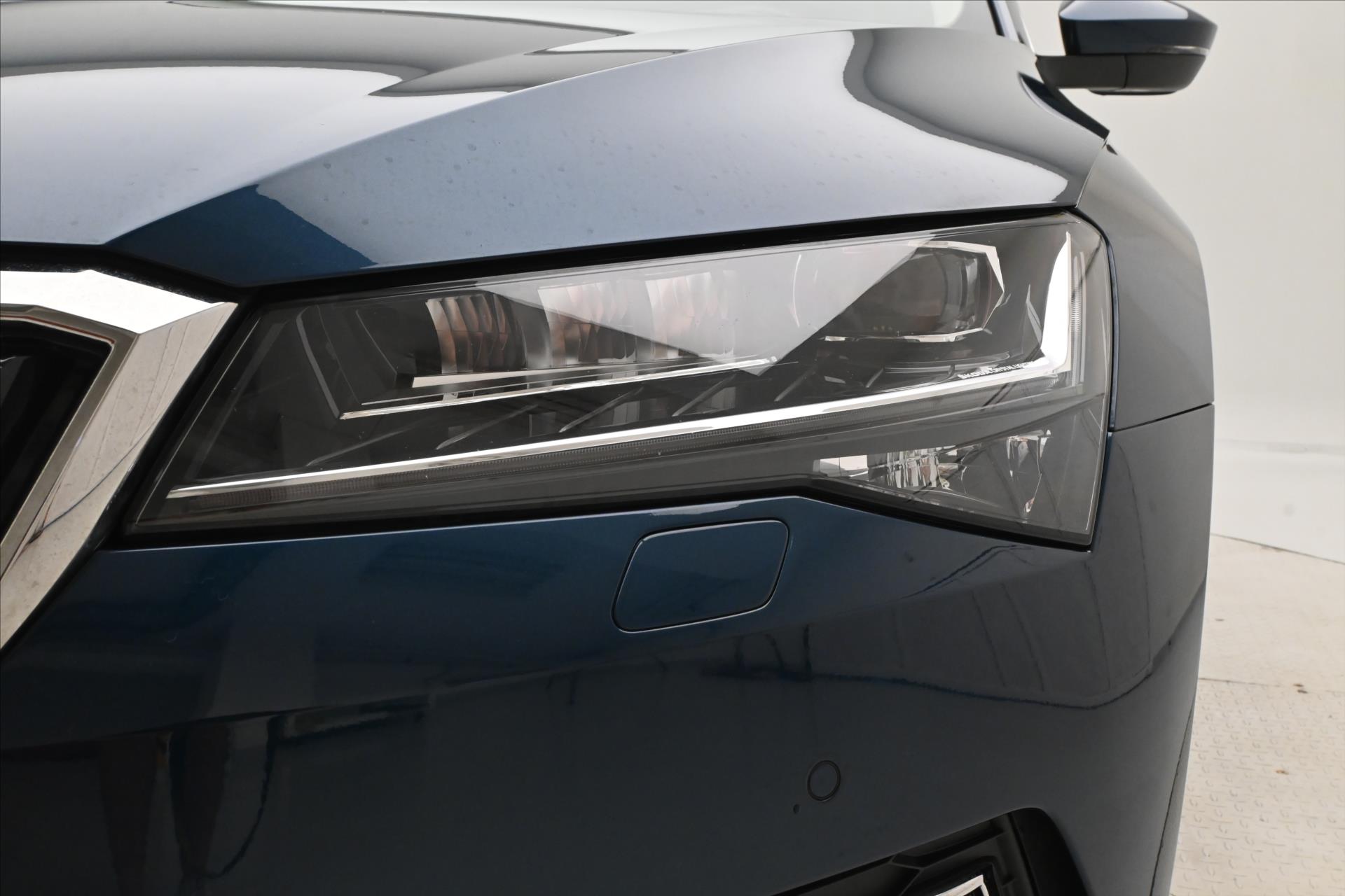 Main photo of the car Skoda Superb 2.0 TDI 110 kW DSG Style Warranty up to 5 years (32)