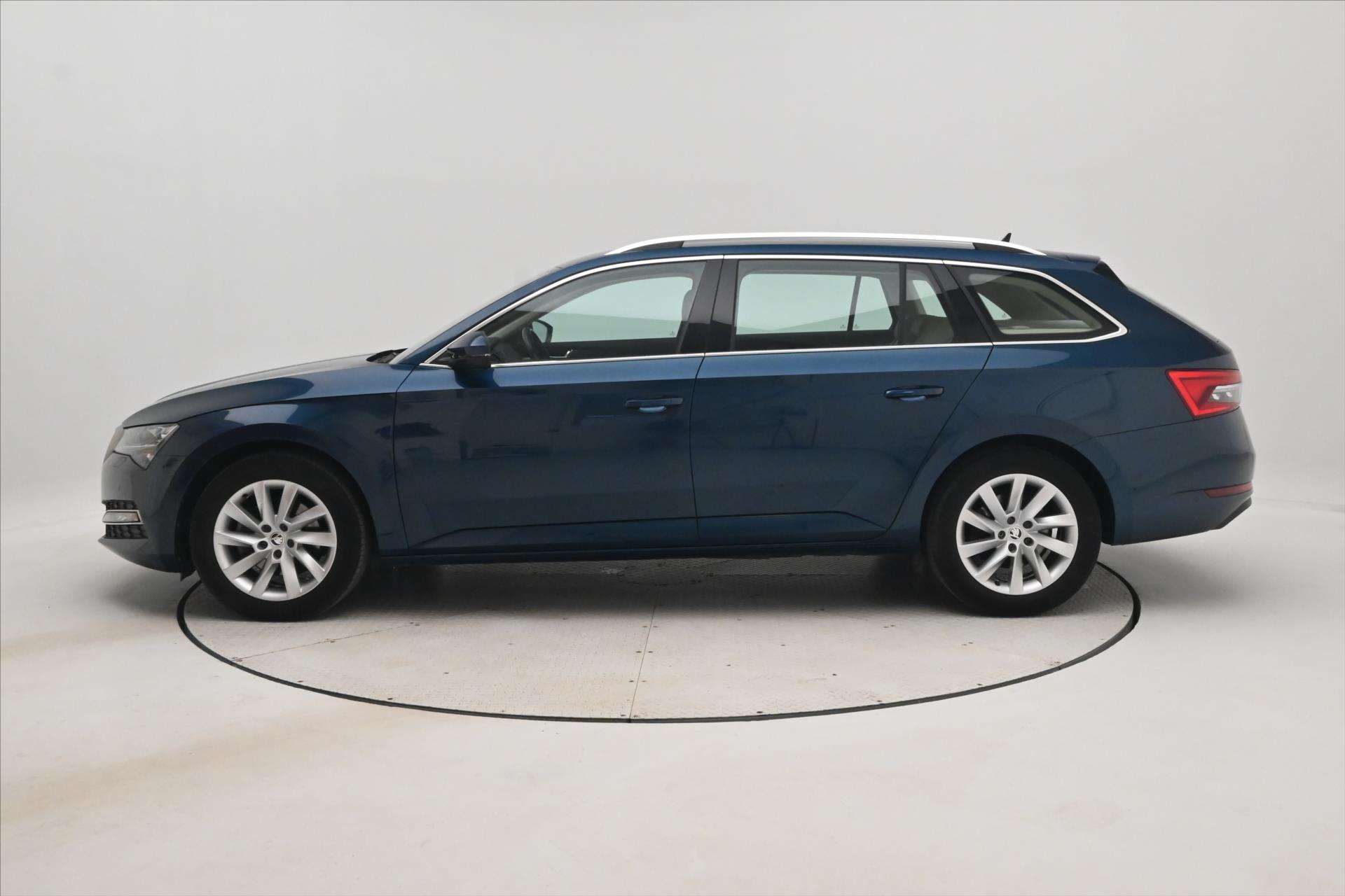 Main photo of the car Skoda Superb 2.0 TDI 110 kW DSG Style Warranty up to 5 years (9)