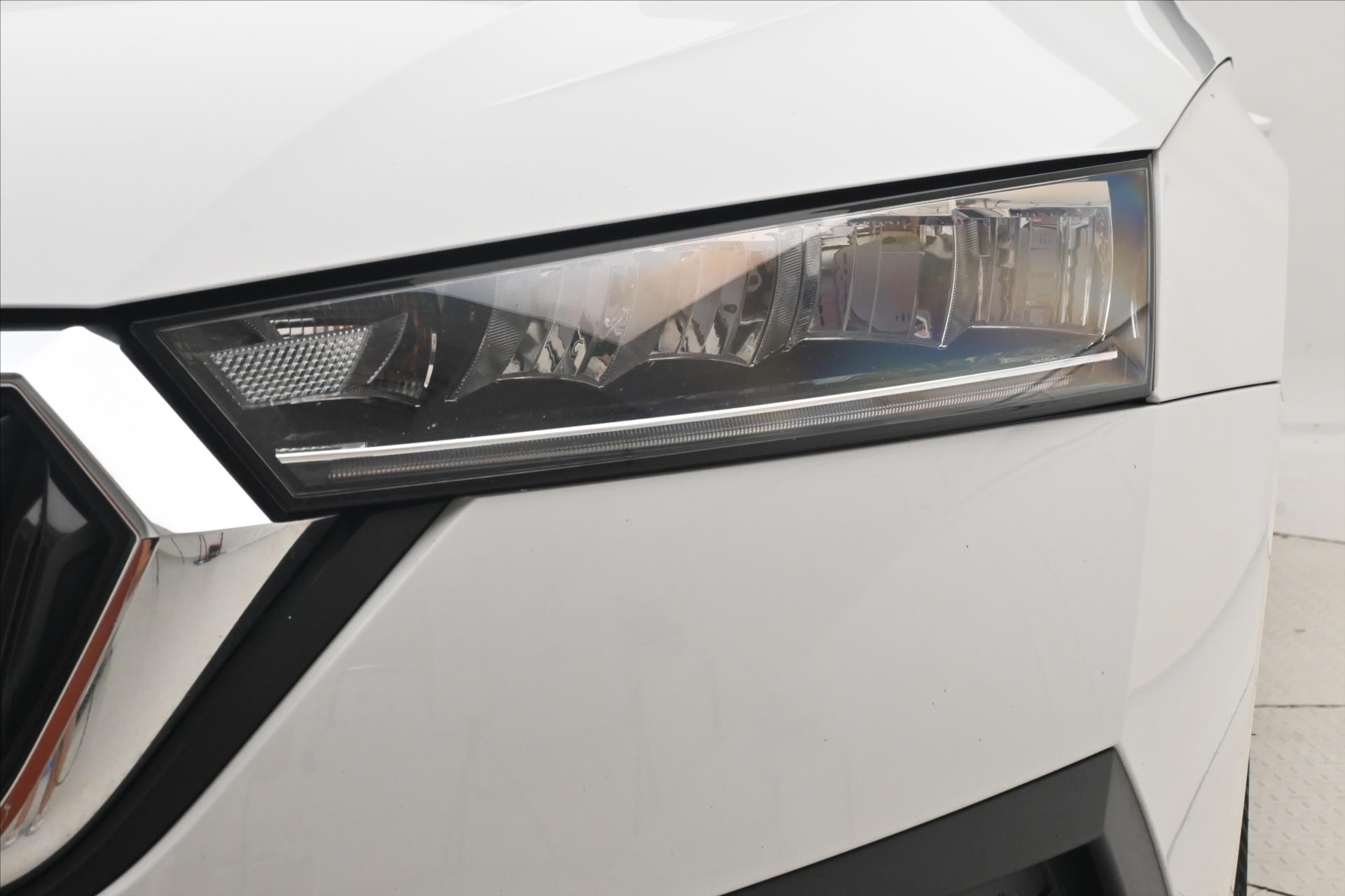 Hlavní fotografie vozu Škoda Octavia 2,0 TDI 110 kW DSG Style Záruka až 5 let (32)