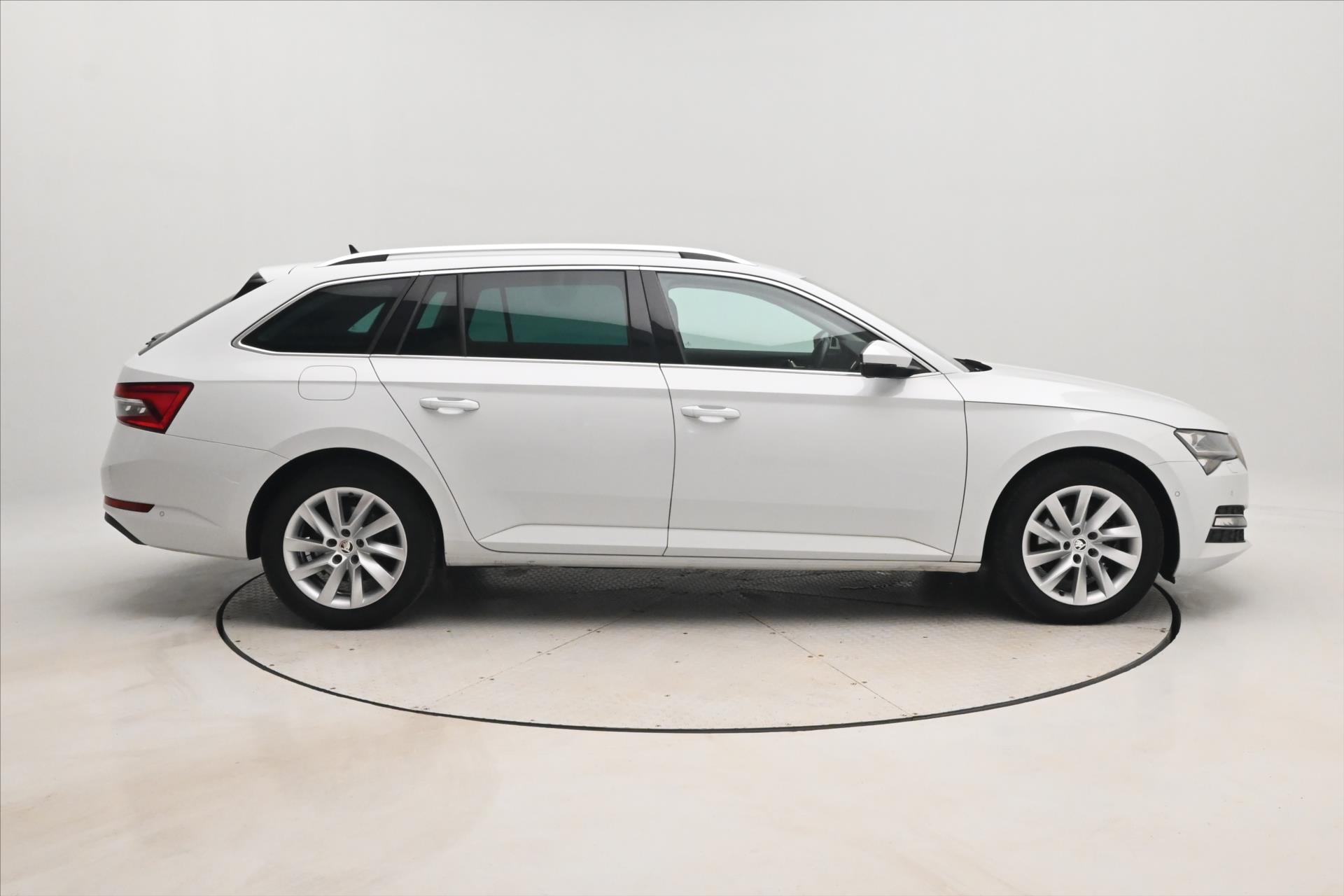 Hlavní fotografie vozu Škoda Superb 2,0 TDI 147kW STYLE DSG Záruka až 5 let (5)