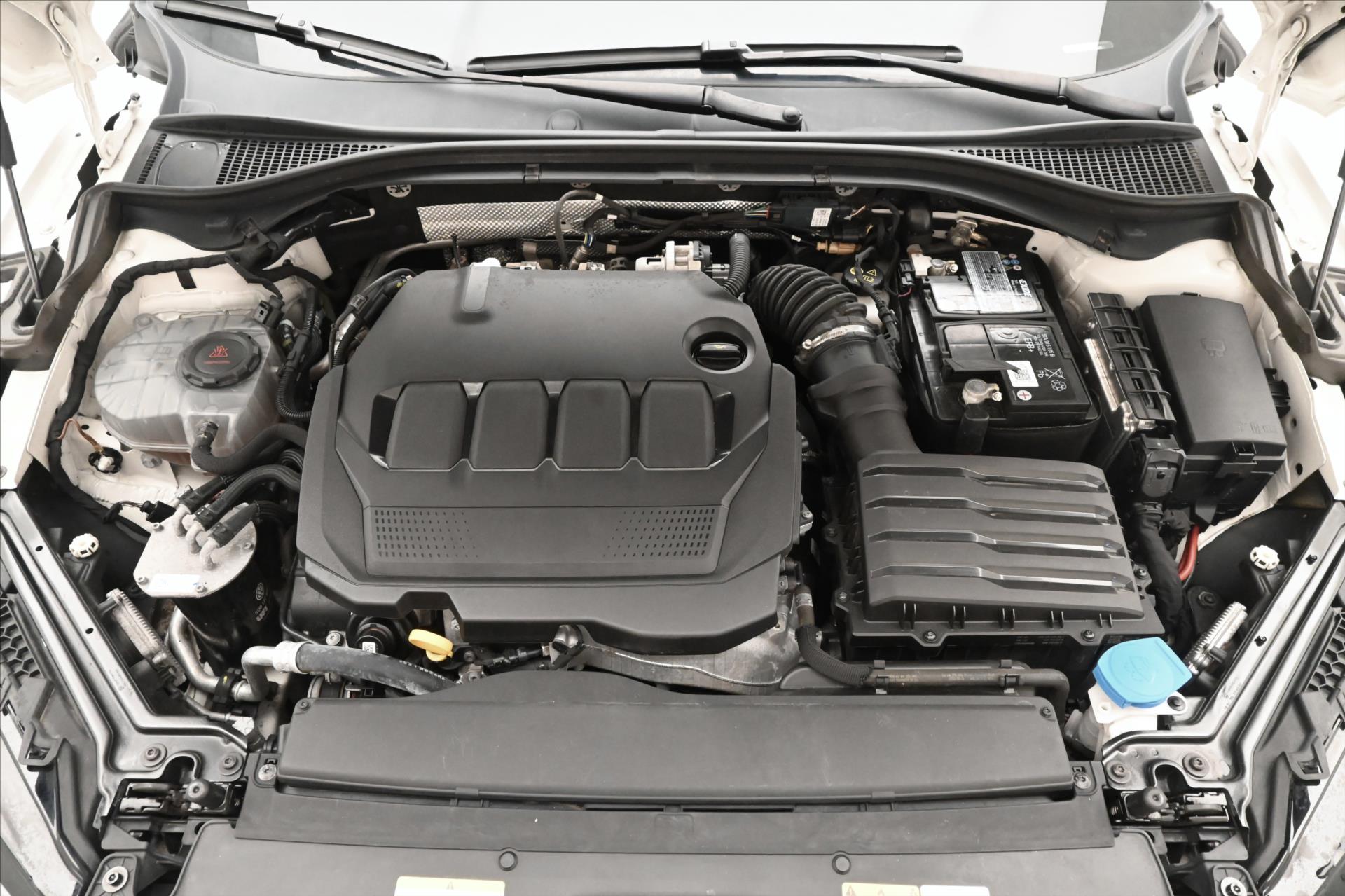Hlavní fotografie vozu Škoda Superb 2,0 TDI 147kW STYLE DSG Záruka až 5 let (10)