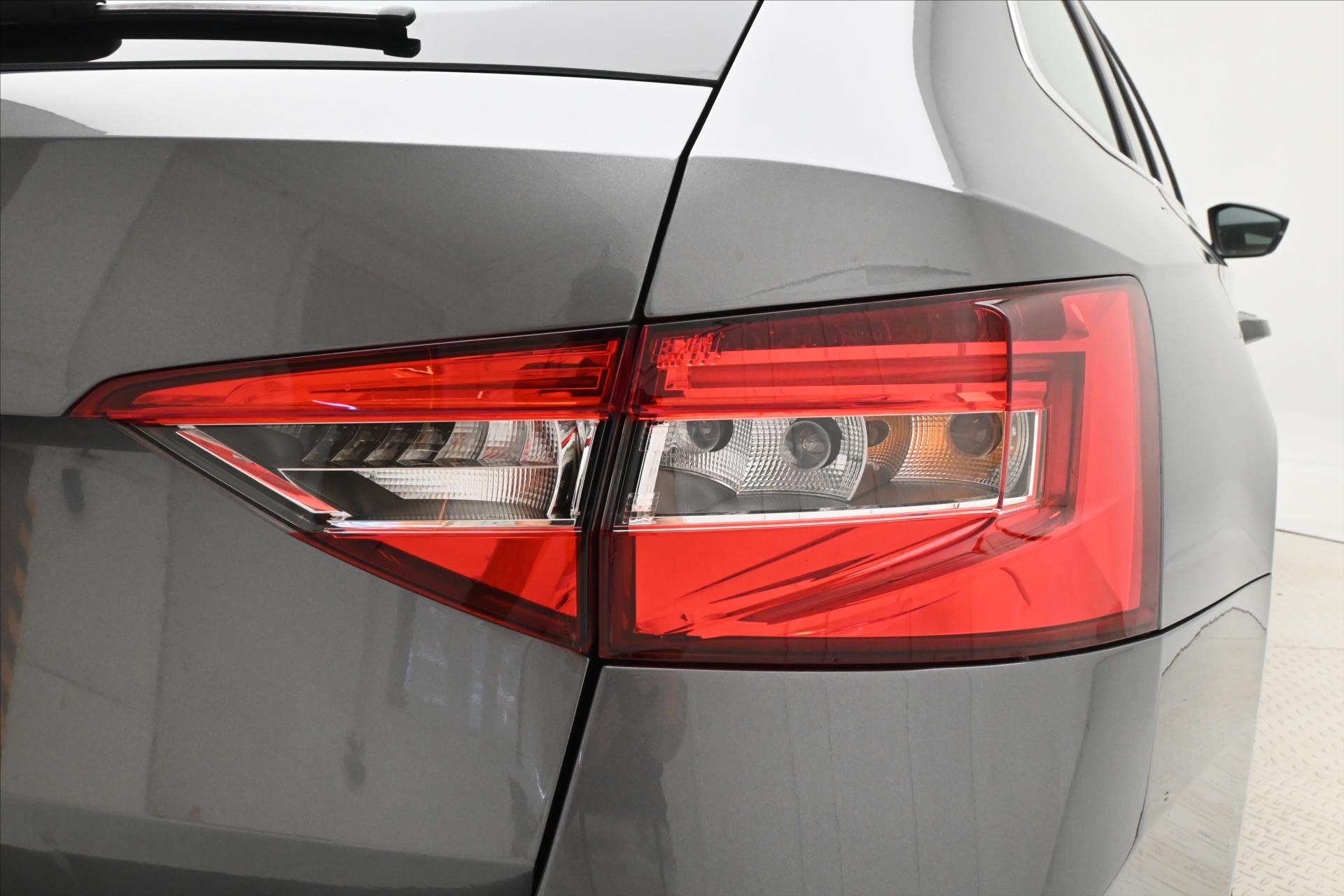 Main photo of the car Skoda Superb 2.0 TDI 110 kW DSG Style Warranty up to 5 years (30)