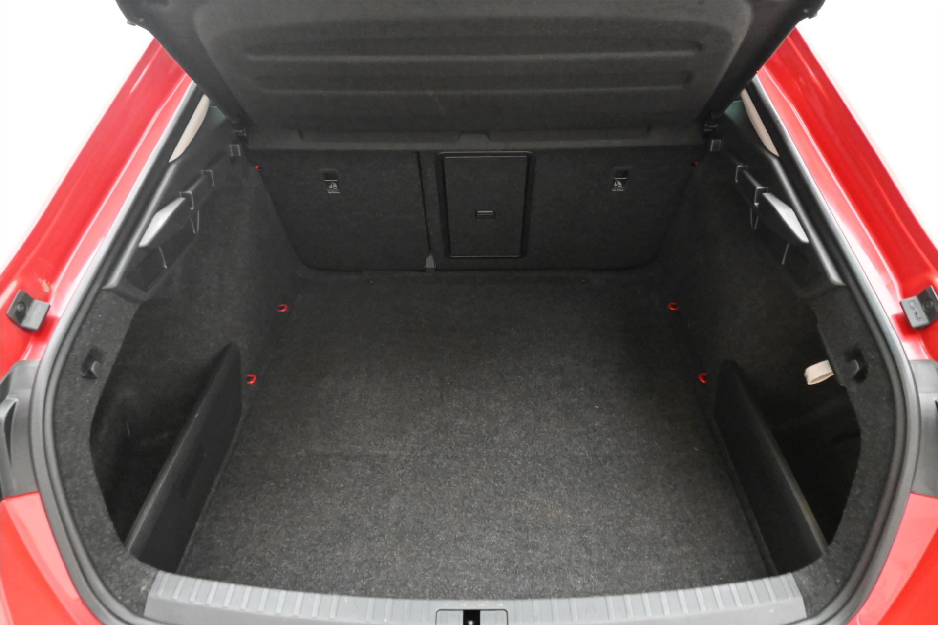Hlavní fotografie vozu Škoda Octavia 2,0 TDI 110kW DSG Ambition Záruka až 5 let (10)