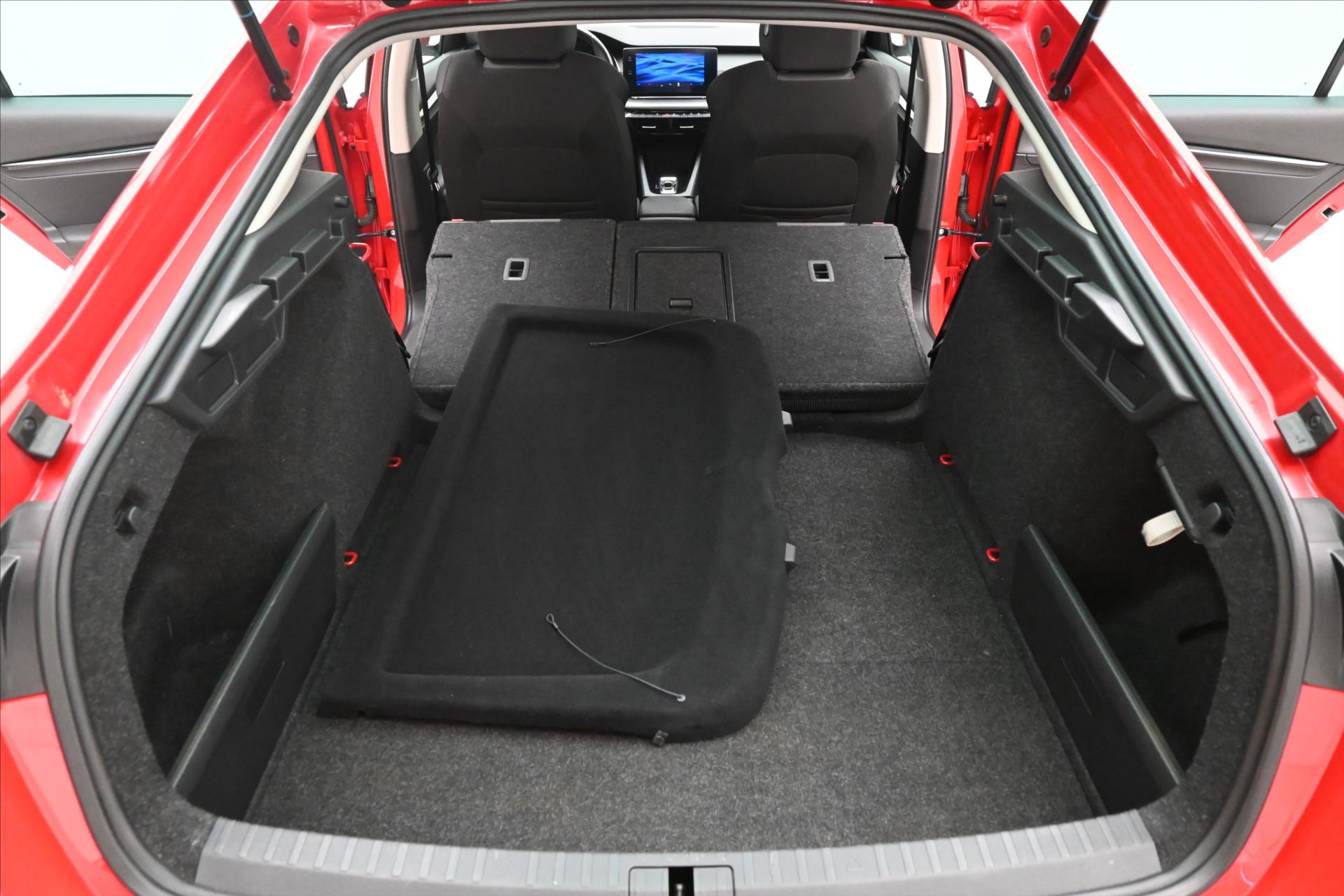 Hlavní fotografie vozu Škoda Octavia 2,0 TDI 110kW DSG Ambition Záruka až 5 let (11)