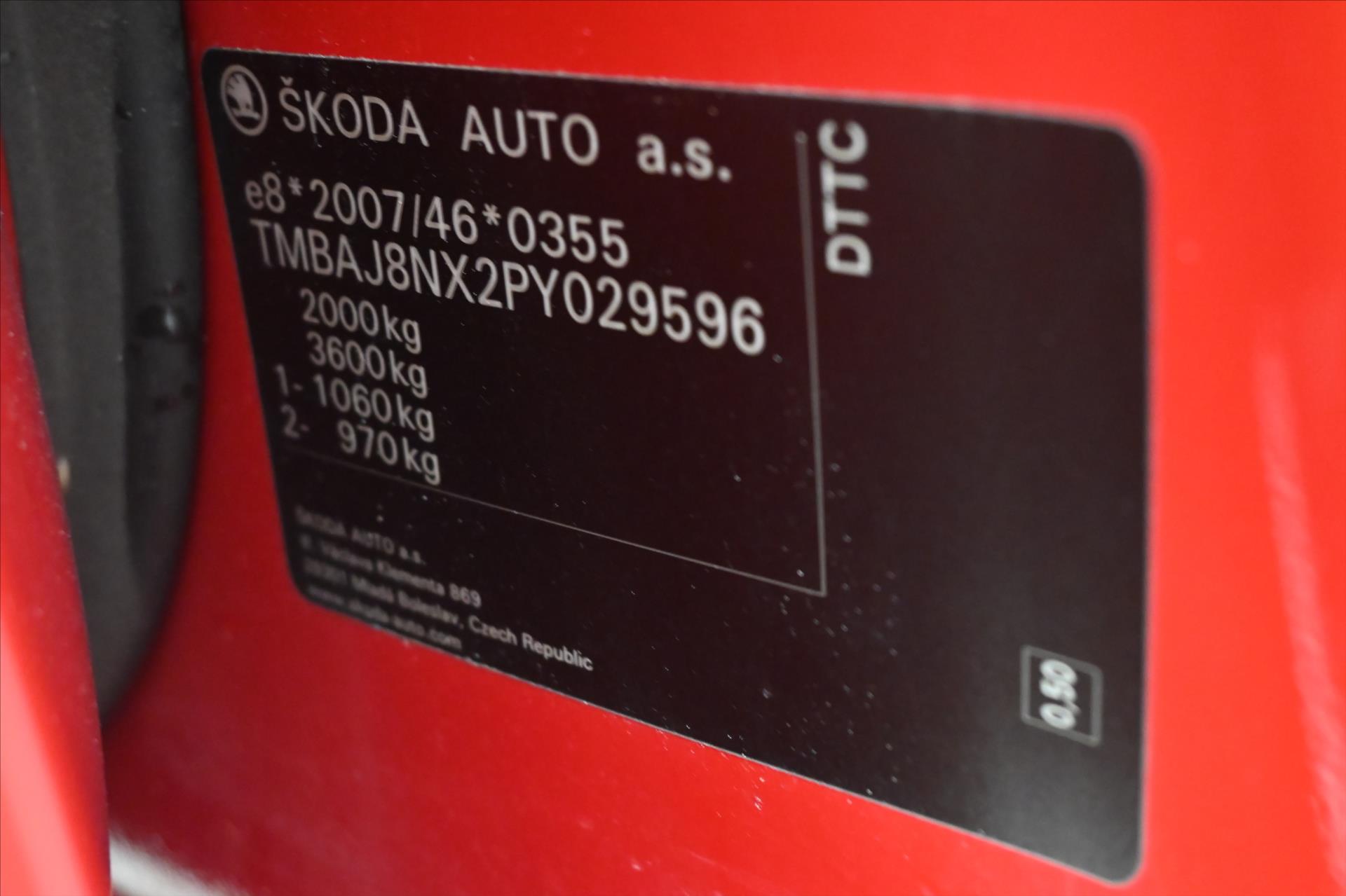 Hlavní fotografie vozu Škoda Octavia 2,0 TDI 110kW DSG Ambition Záruka až 5 let (12)