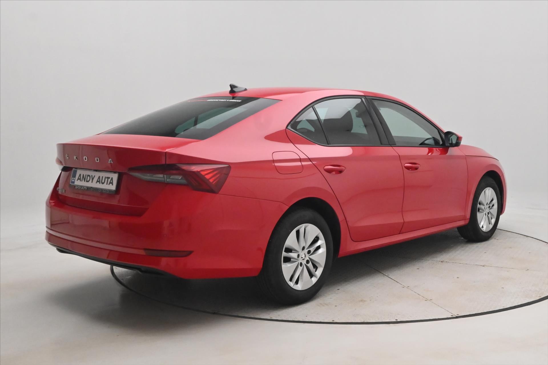 Hlavní fotografie vozu Škoda Octavia 2,0 TDI 110kW DSG Ambition Záruka až 5 let (5)
