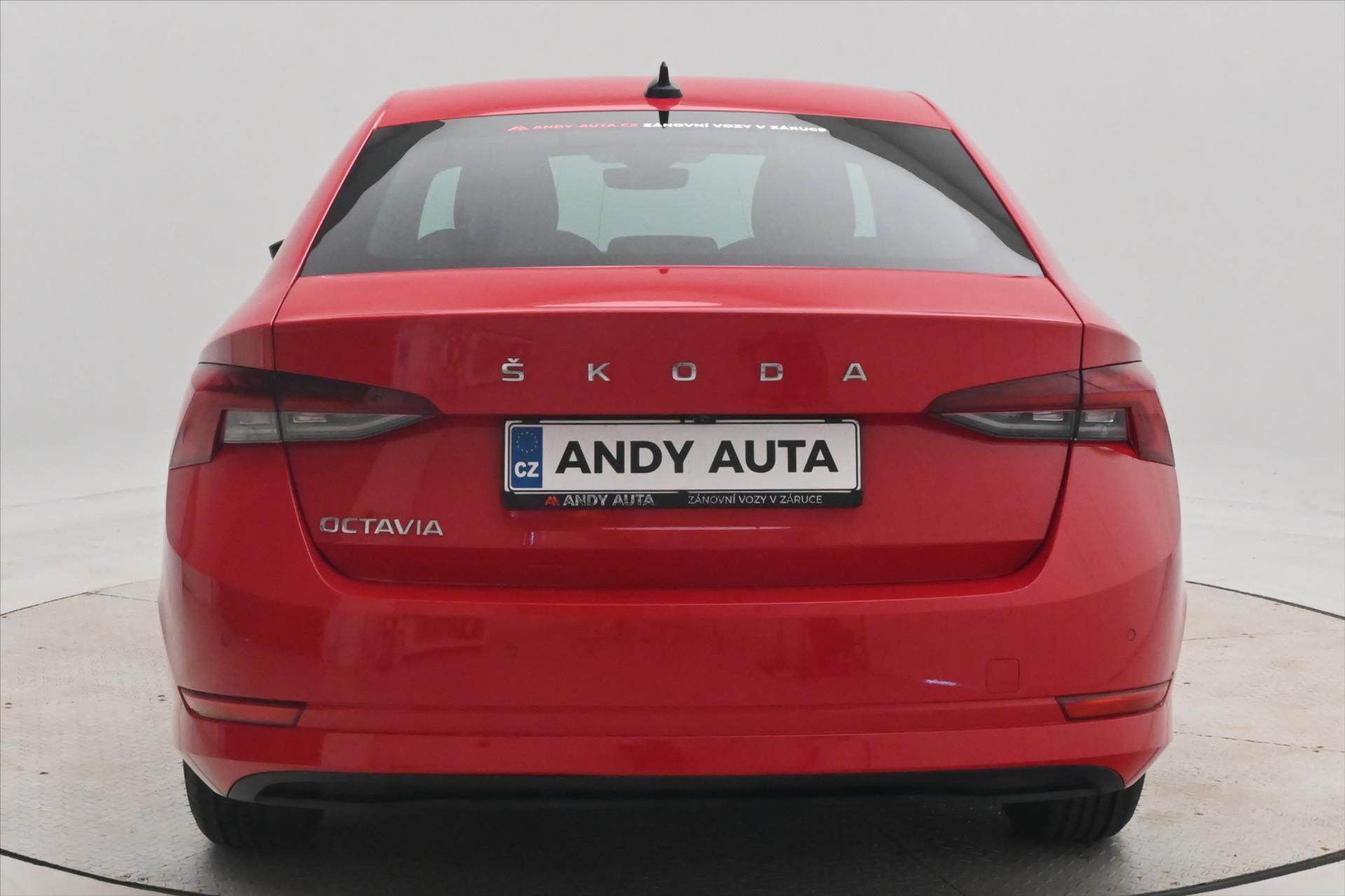 Hlavní fotografie vozu Škoda Octavia 2,0 TDI 110kW DSG Ambition Záruka až 5 let (6)