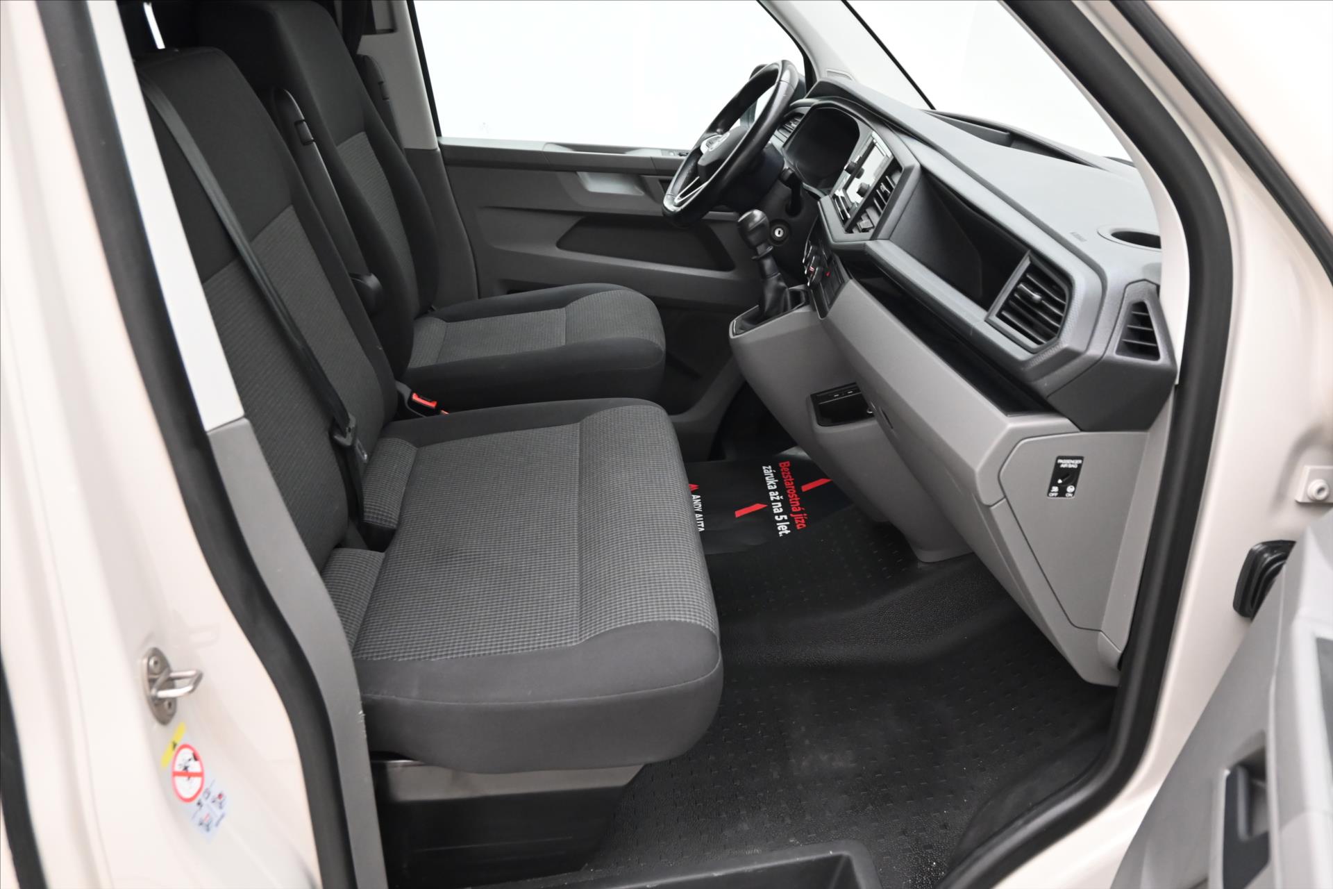 Hlavní fotografie vozu Volkswagen Transporter 2,0 TDI 110kW Klima Tempomat Záruka až 5 let (14)