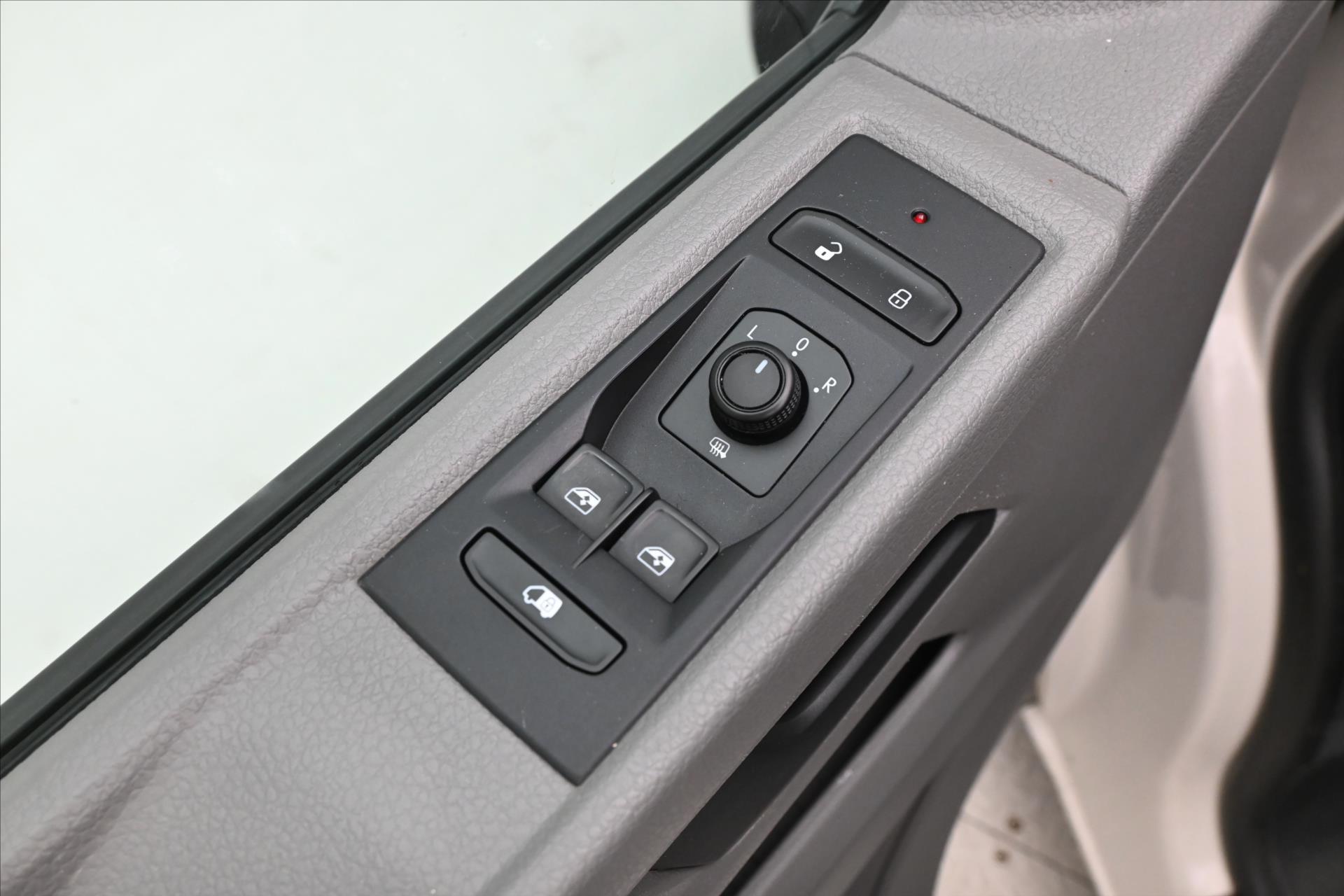Hlavní fotografie vozu Volkswagen Transporter 2,0 TDI 110kW Klima Tempomat Záruka až 5 let (24)