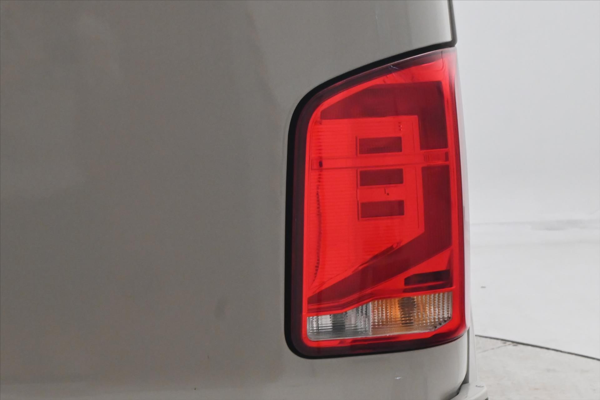 Hlavní fotografie vozu Volkswagen Transporter 2,0 TDI 110kW Klima Tempomat Záruka až 5 let (28)