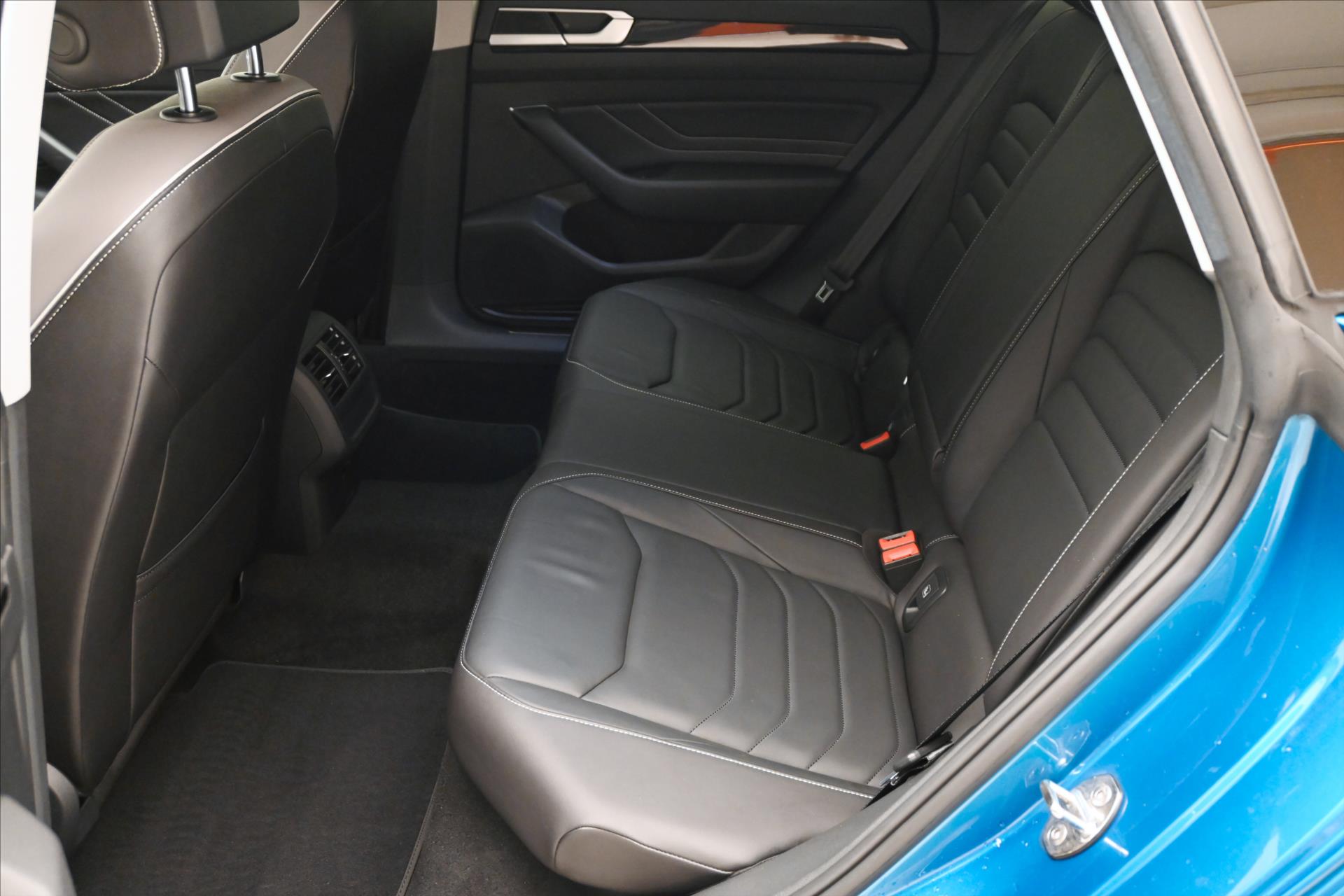Hlavní fotografie vozu Volkswagen Arteon Shooting Brake 2,0 TDI 110 kW Elegance Záruka až 5 let (14)