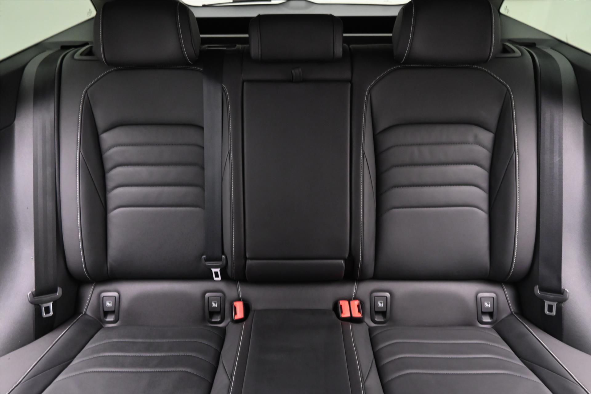 Main photo of the car Volkswagen Arteon Shooting Brake 2.0 TDI 110 kW Elegance Warranty up to 5 years (28)