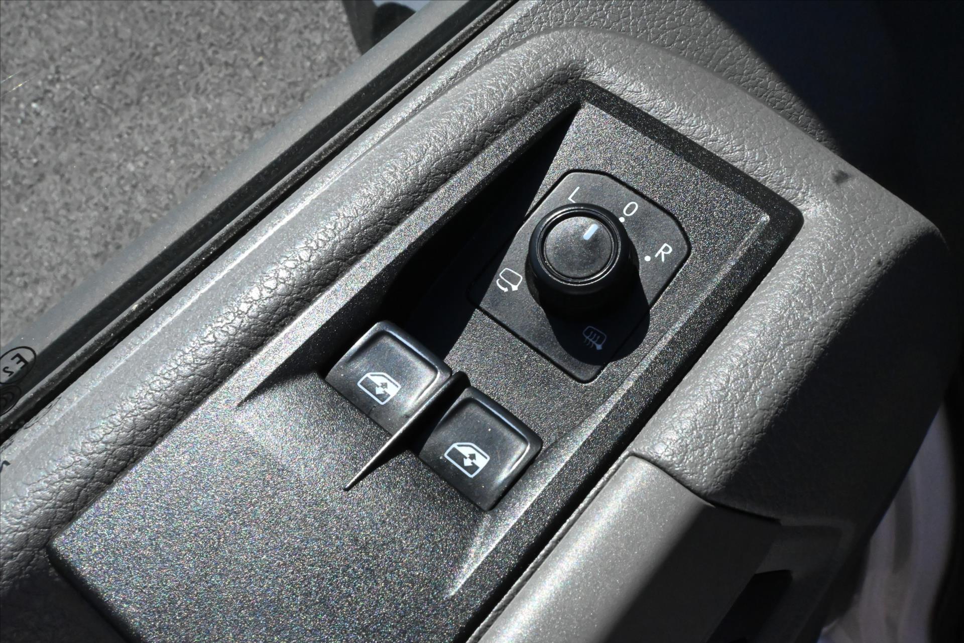 Hlavní fotografie vozu Volkswagen Crafter 2,0 TDI 130kW DSG L2H2 Záruka až 5 let (25)