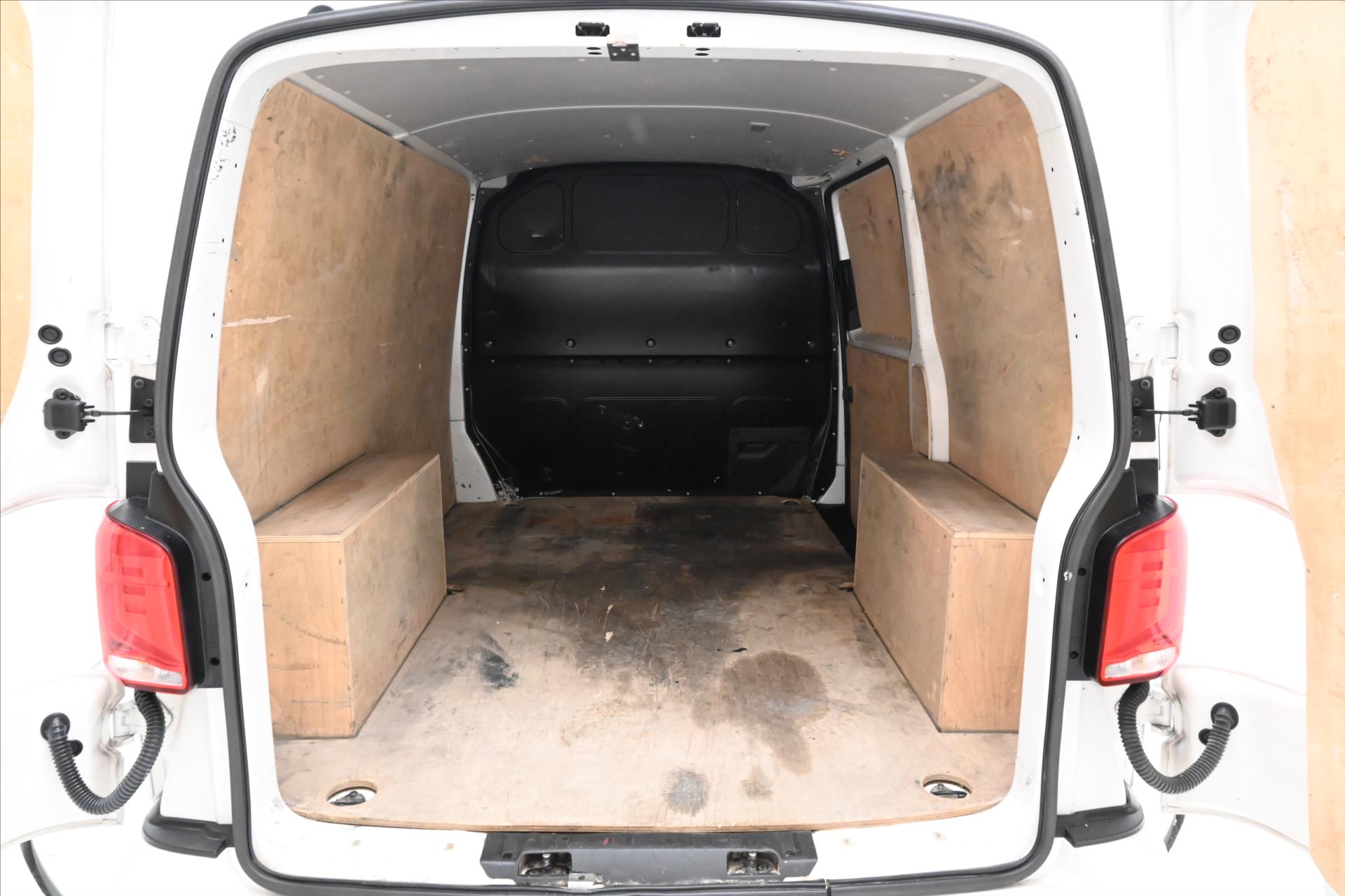 Hlavní fotografie vozu Volkswagen Transporter 2,0 TDI 110kW KLIMA Záruka až 5 let (10)