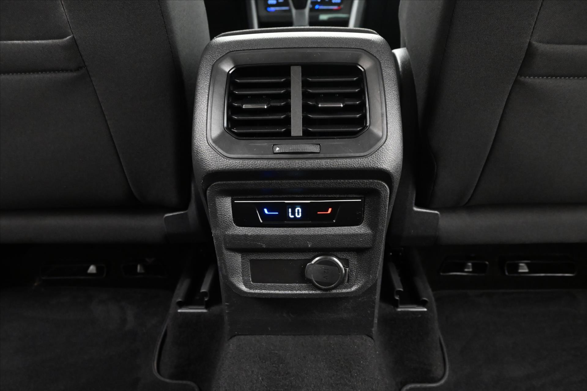 Hlavní fotografie vozu Volkswagen Tiguan 2,0 TDI 110 kW LIFE Záruka až 5 let (22)