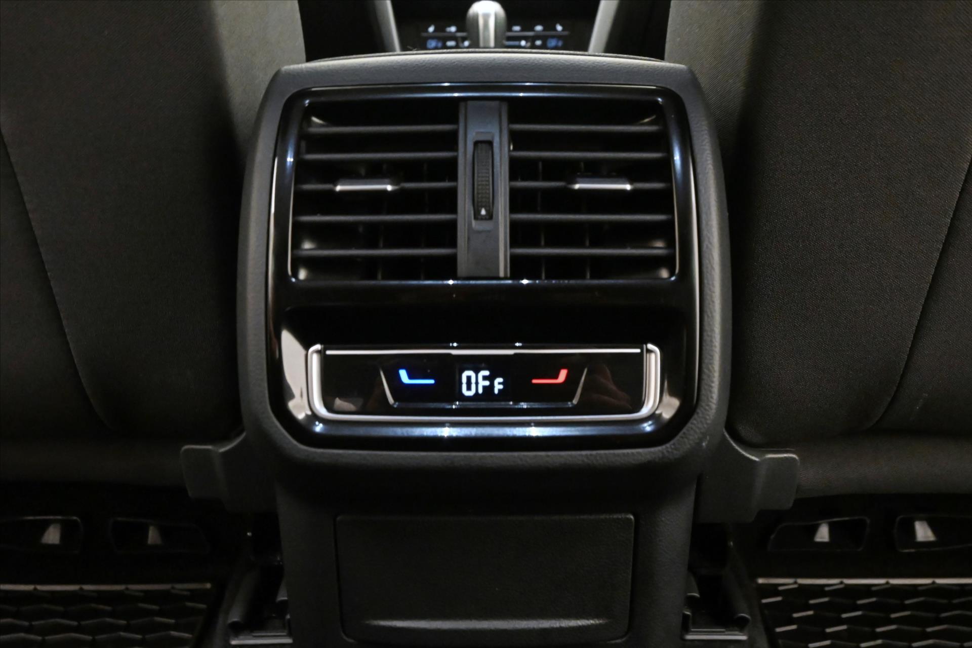 Hlavní fotografie vozu Volkswagen Passat 2,0 TDI 110kW DSG Business Záruka až 5 let (23)