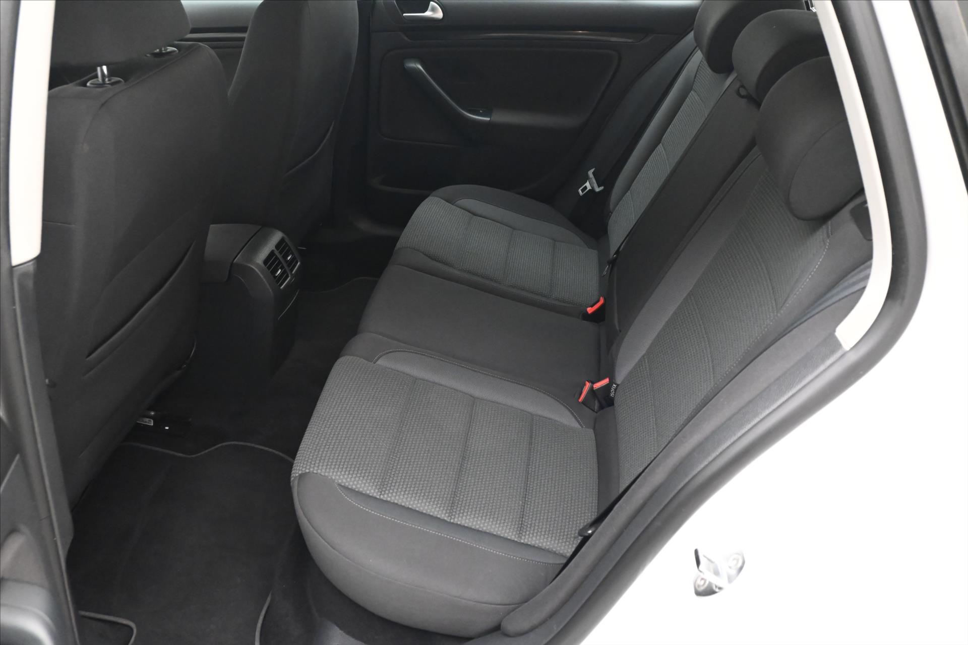 Hlavní fotografie vozu Volkswagen Golf 2,0 TDI 110 kW Trendline Záruka až 5 let (14)