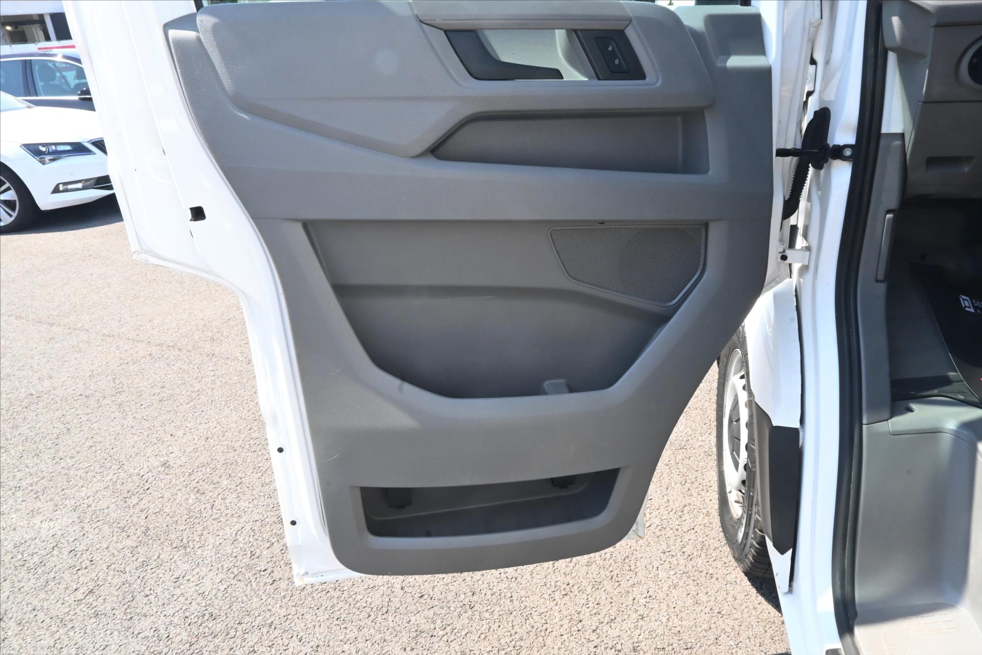Main photo of the car Volkswagen Crafter 2.0 TDI 103 kW L2H2 Navi Camera Warranty up to 5 years (23)