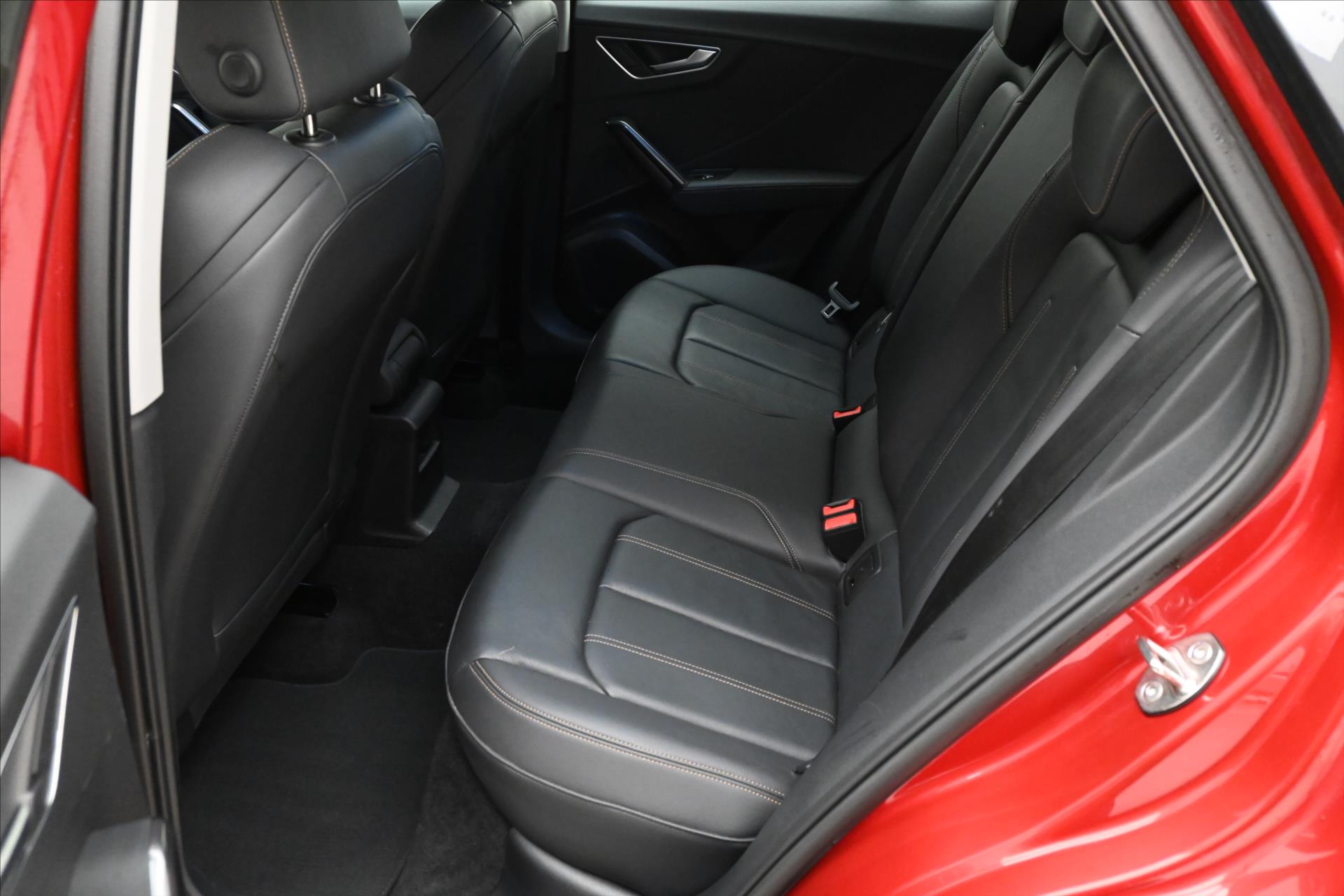 Hlavní fotografie vozu Audi Q2 1,5 35 TFSI 110 kW S-Tronic Záruka až 5 let (15)