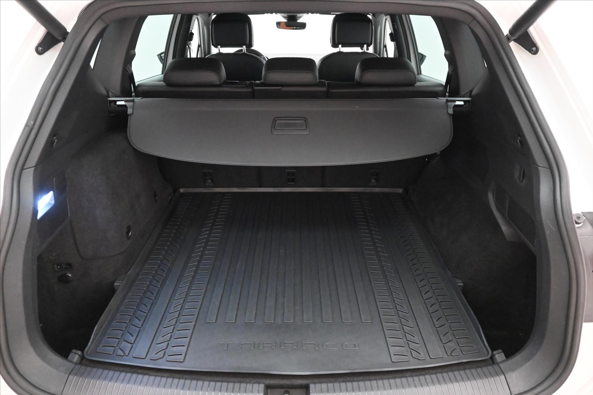 Hlavní fotografie vozu Seat Tarraco 1,4 TSI 180kW e-Hybrid Xcellence DSG Záruka až 5 let (11)