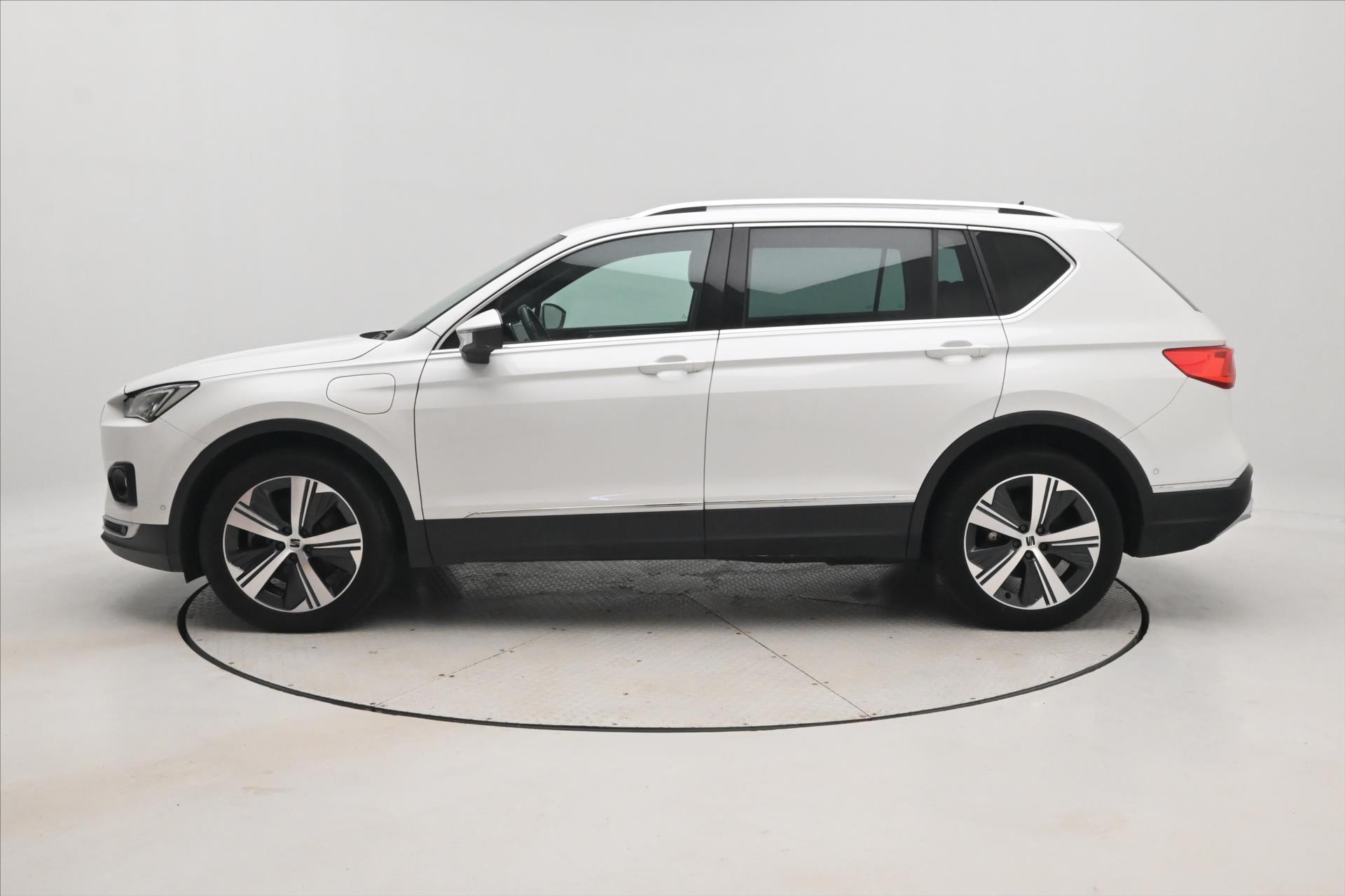 Hlavní fotografie vozu Seat Tarraco 1,4 TSI 180kW e-Hybrid Xcellence DSG Záruka až 5 let (9)