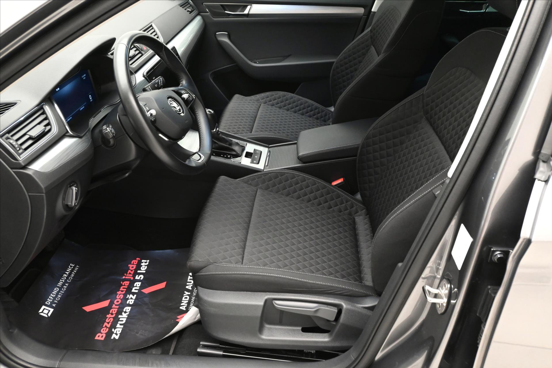Hlavní fotografie vozu Škoda Superb 2,0 TDI 110 kW DSG Ambition Záruka až 5 let (14)