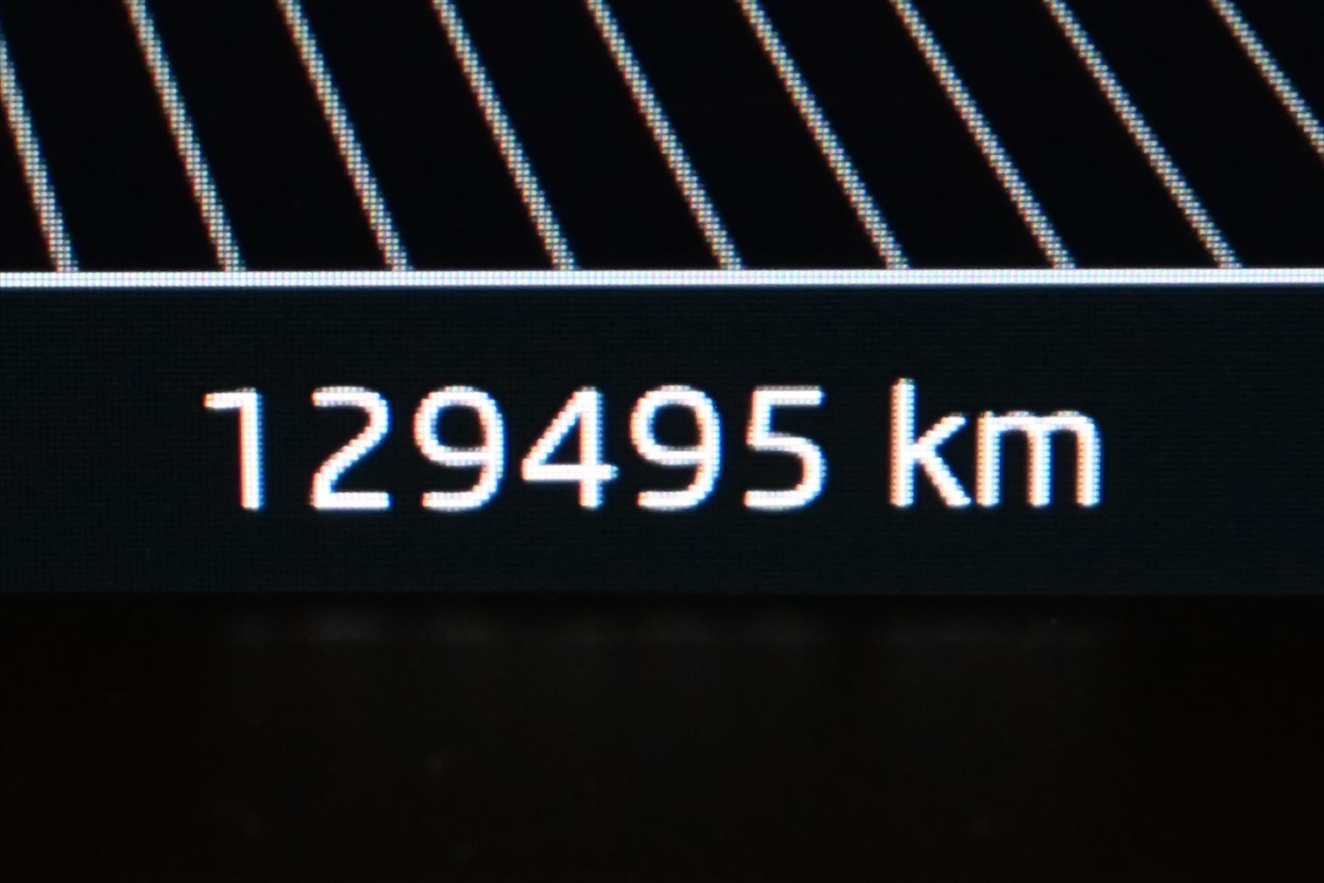 Hlavní fotografie vozu Škoda Superb 2,0 TDI 110 kW DSG Ambition Záruka až 5 let (18)