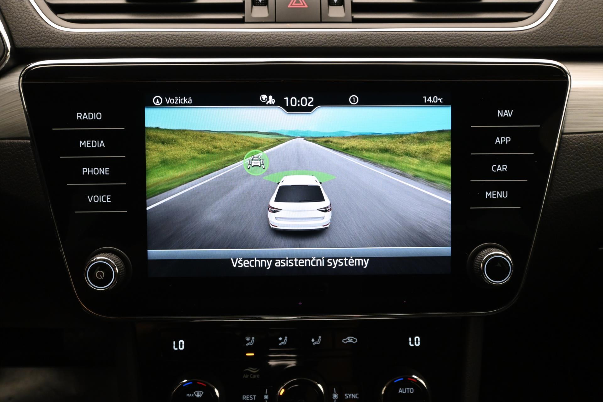 Hlavní fotografie vozu Škoda Superb 2,0 TDI 110 kW DSG Ambition Záruka až 5 let (20)