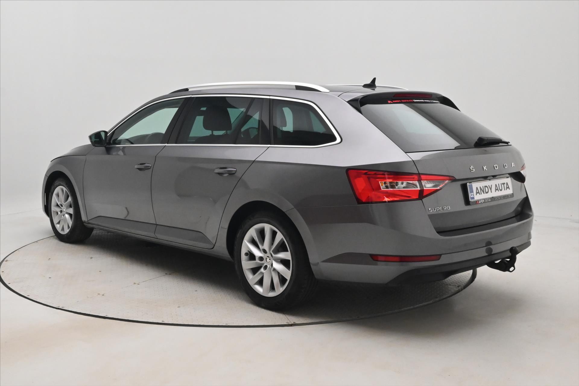Hlavní fotografie vozu Škoda Superb 2,0 TDI 110 kW DSG Ambition Záruka až 5 let (8)