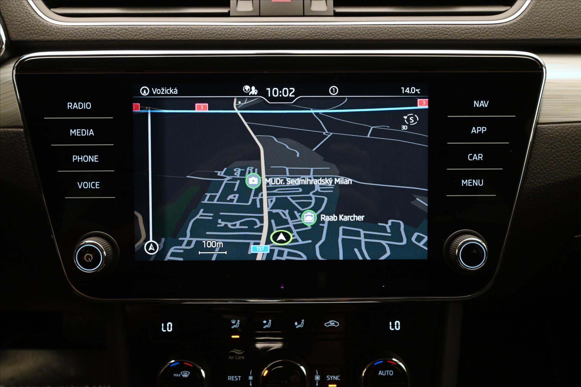 Hlavní fotografie vozu Škoda Superb 2,0 TDI 110 kW DSG TAŽNÉ NAVI Záruka až 5 let (21)