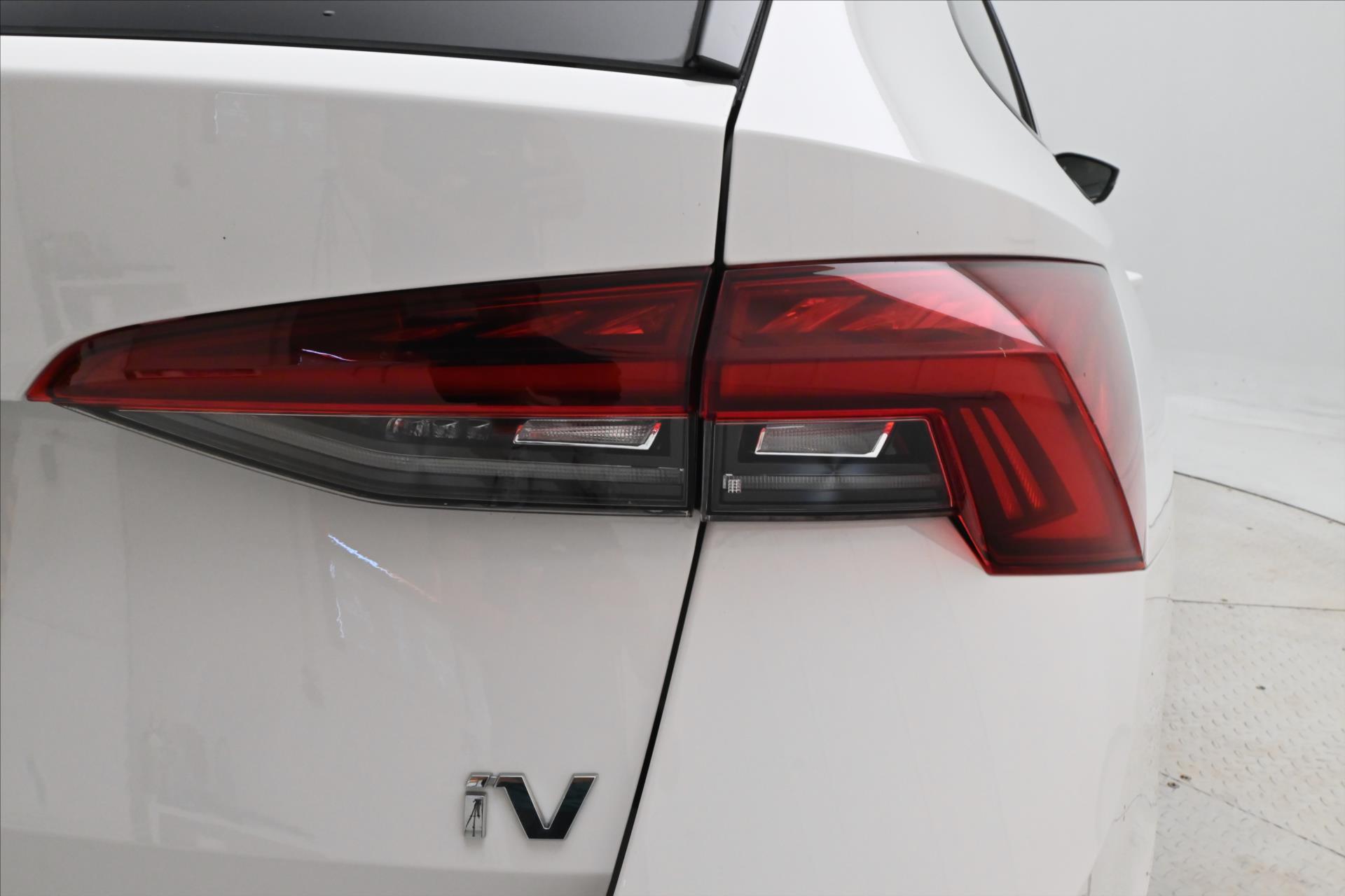 Hlavní fotografie vozu Škoda Octavia 1,4 TSI iV 150 kW DSG Ambition Záruka až 5 let (30)