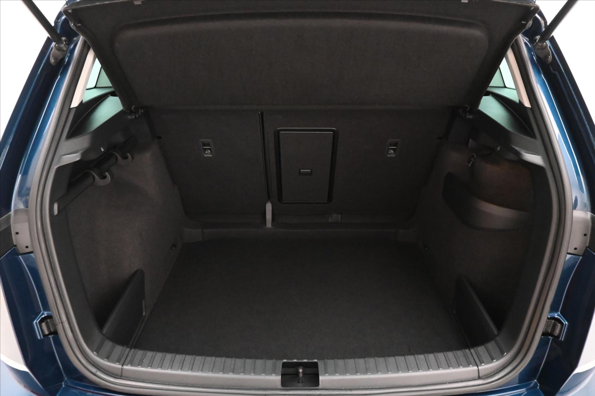 Hlavní fotografie vozu Škoda Karoq 2,0 TDI 85 kW DSG  VIRTUAL Záruka až 5 let (11)