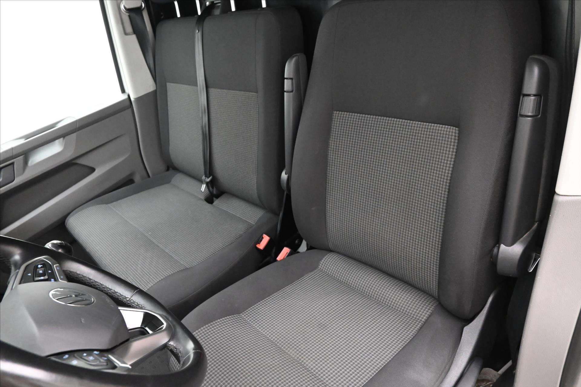 Hlavní fotografie vozu Volkswagen Transporter 2,0 TDI 110 kW AC Manuál Navi Záruka až 5 let (27)