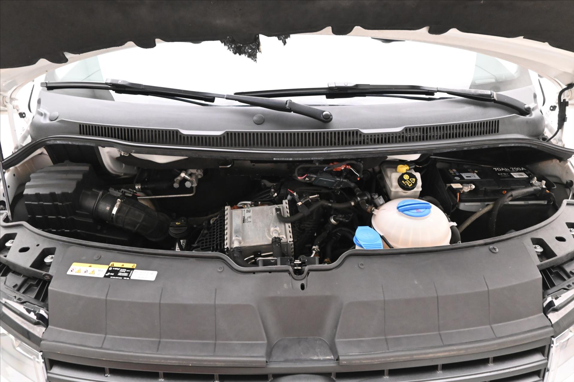Hlavní fotografie vozu Volkswagen Transporter 2,0 TDI 110 kW AC Manuál Navi Záruka až 5 let (9)