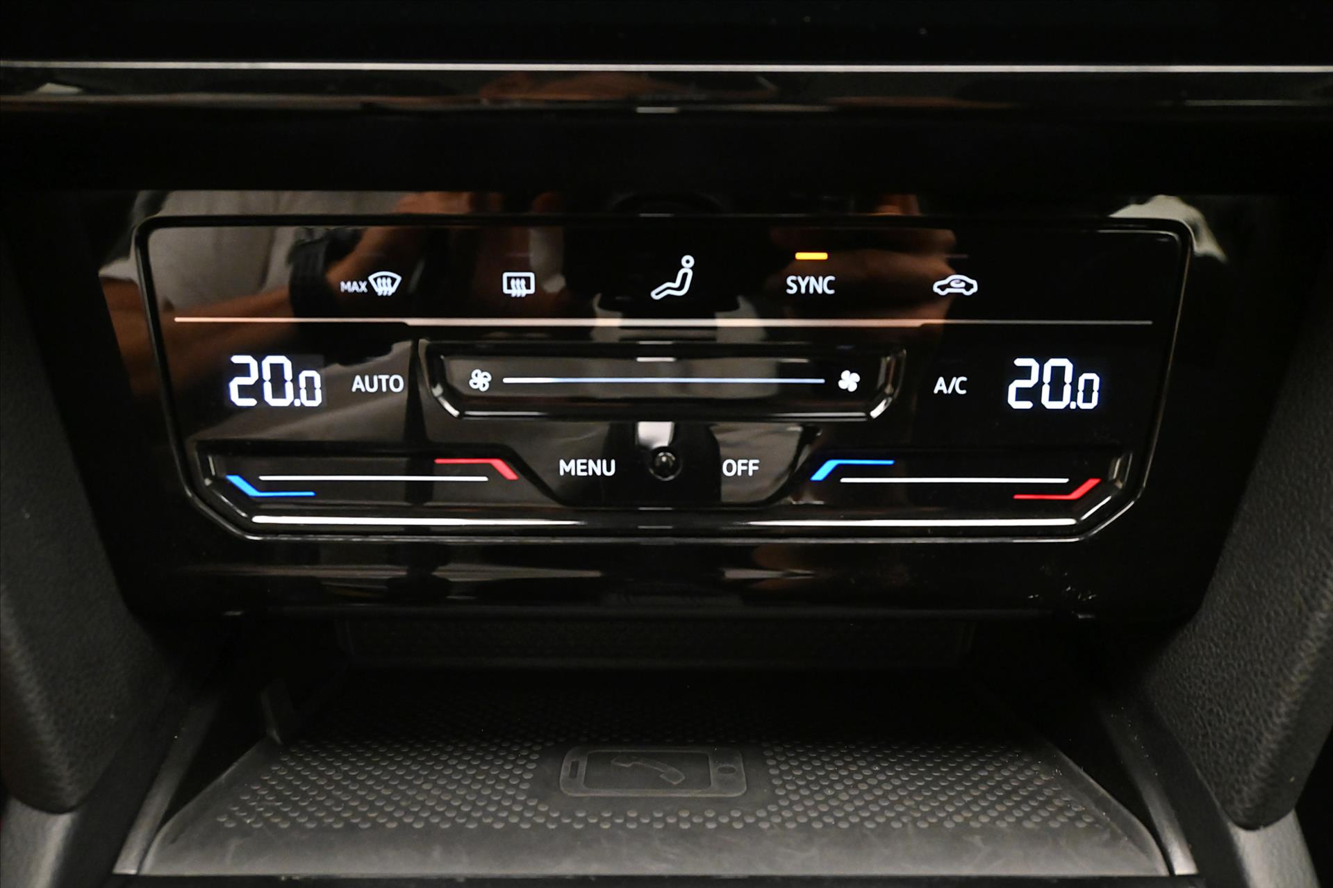 Hlavní fotografie vozu Volkswagen Passat 2,0 TDI 110 kW DSG Business Záruka až 5 let (22)