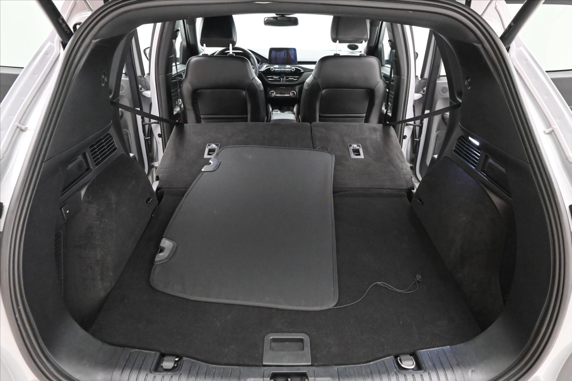 Main photo of the car Ford Kug 2.5 PHEV 165kW ST-LINE Warranty up to 5 years (11)