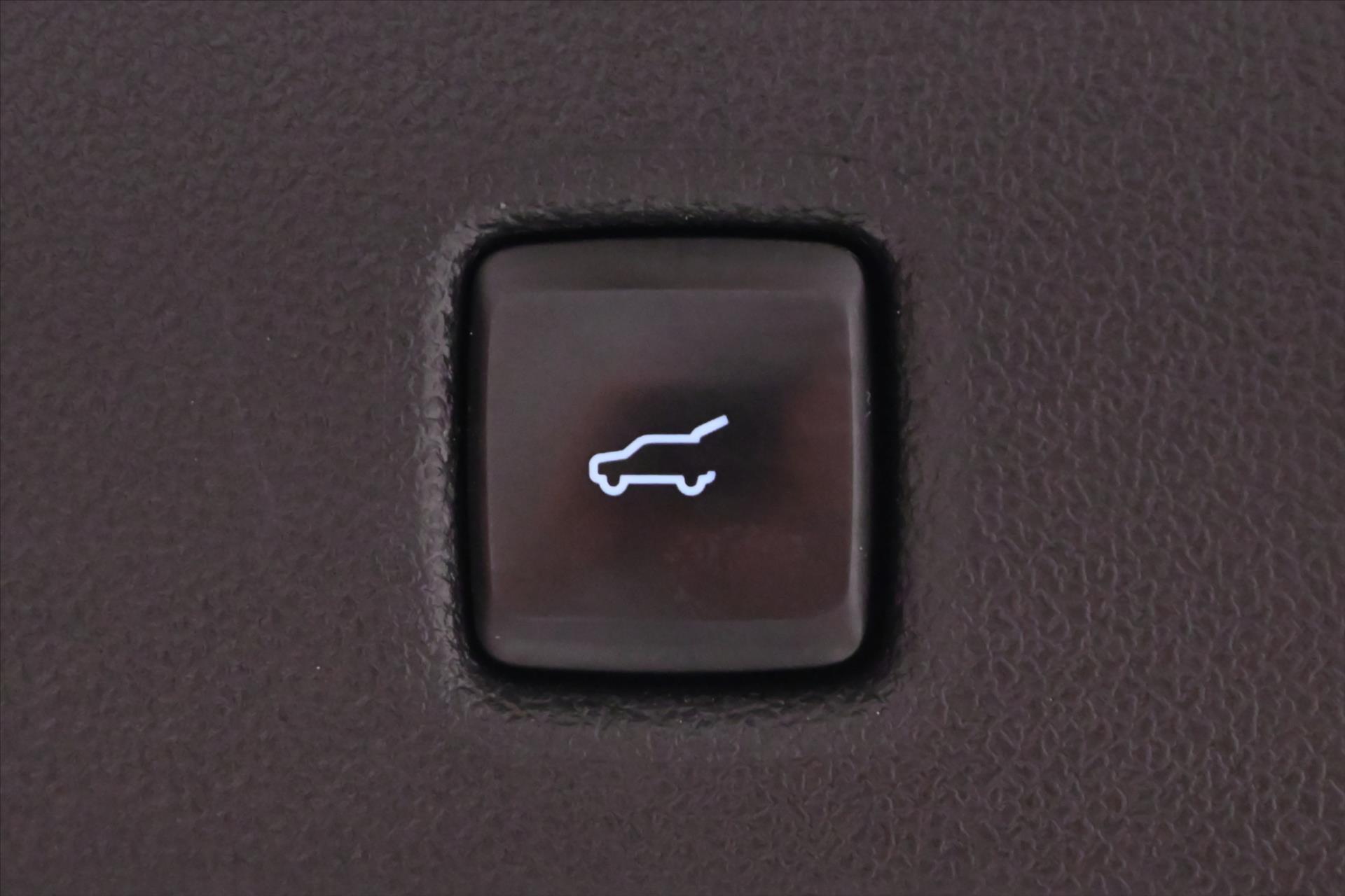 Main photo of the car Ford Kug 2.5 PHEV 165kW ST-LINE Warranty up to 5 years (26)