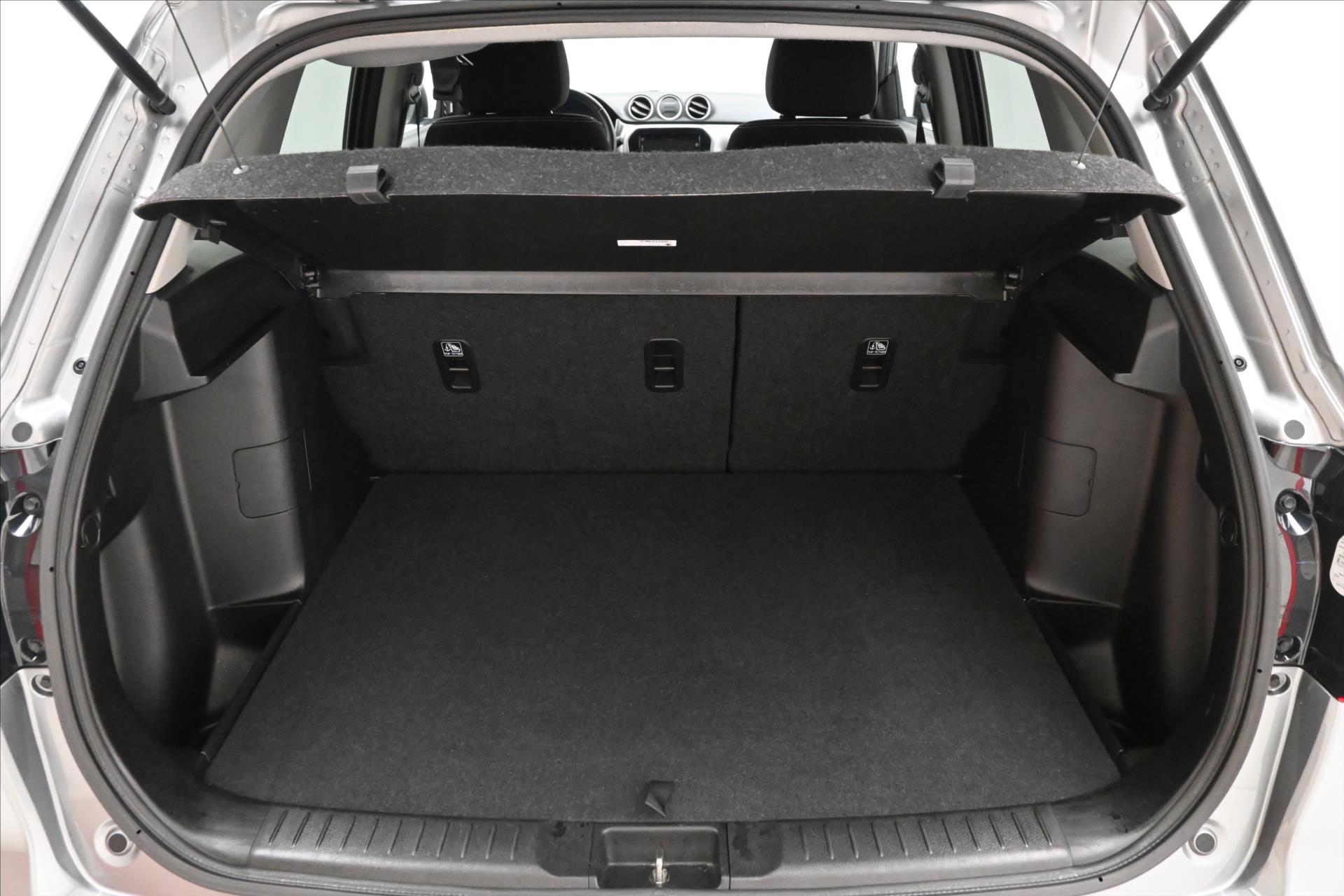 Main photo of the car Suzuki Vitara 1.4 HYBRID 95kW Active Warranty up to 5 years (10)