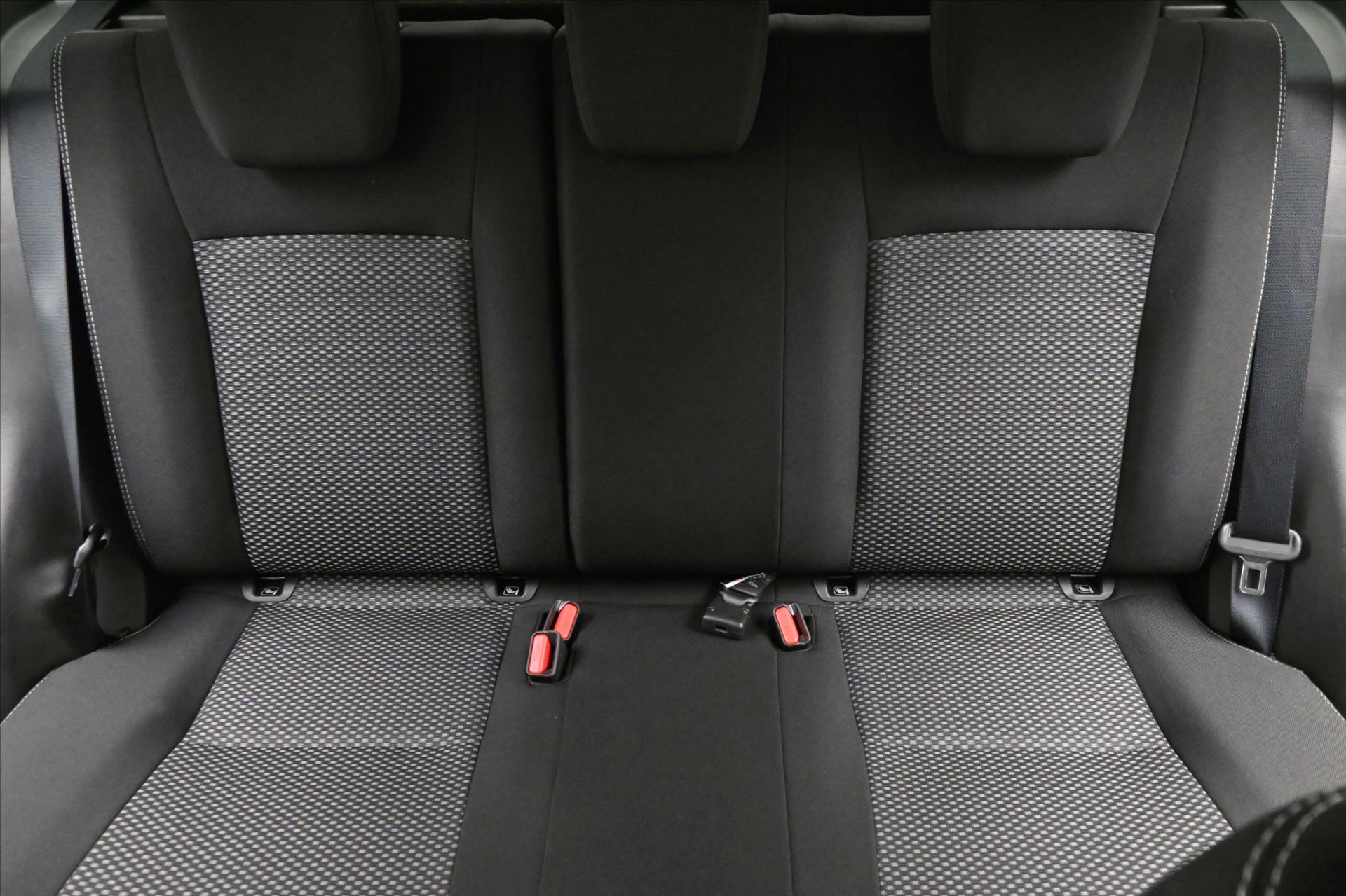 Main photo of the car Suzuki Vitara 1.4 HYBRID 95kW Active Warranty up to 5 years (26)