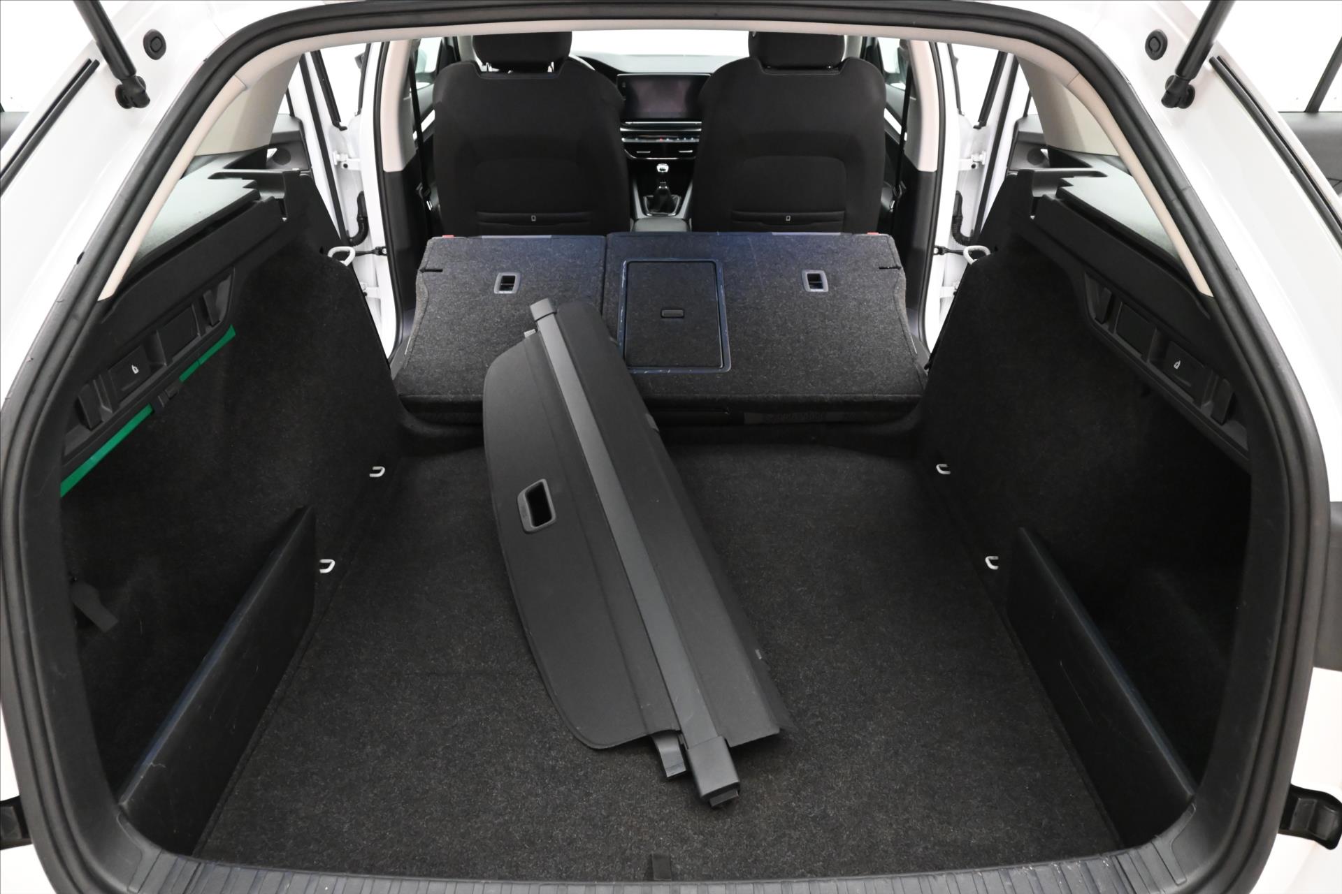 Hlavní fotografie vozu Škoda Octavia 2,0 TDI 85kW Style Záruka až 5 let (12)