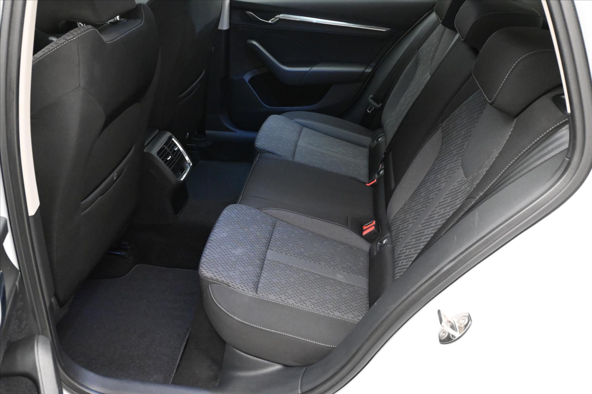 Hlavní fotografie vozu Škoda Octavia 2,0 TDI 85kW Style Záruka až 5 let (15)