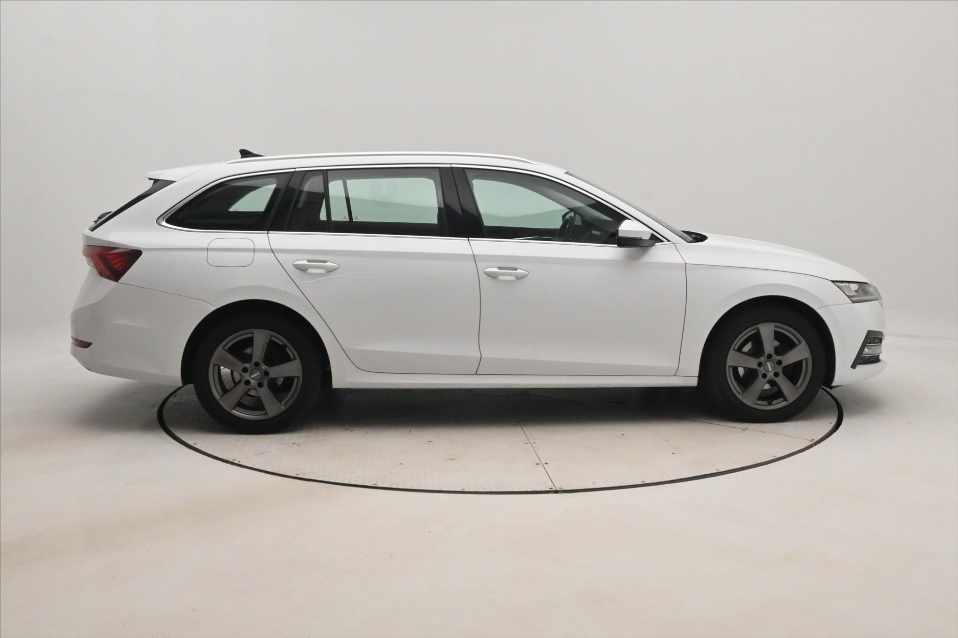 Hlavní fotografie vozu Škoda Octavia 2,0 TDI 85kW Style Záruka až 5 let (5)