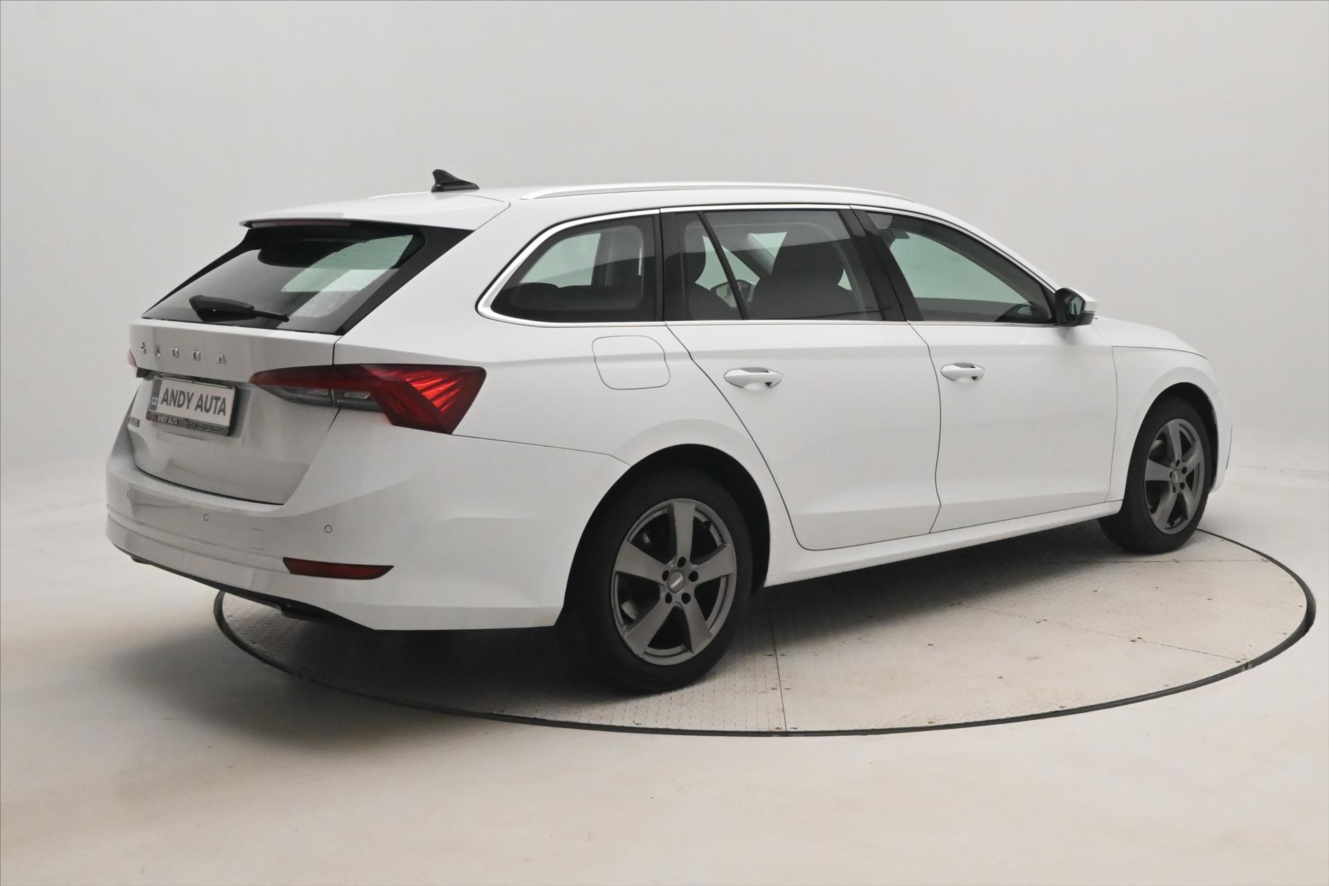 Hlavní fotografie vozu Škoda Octavia 2,0 TDI 85kW Style Záruka až 5 let (6)