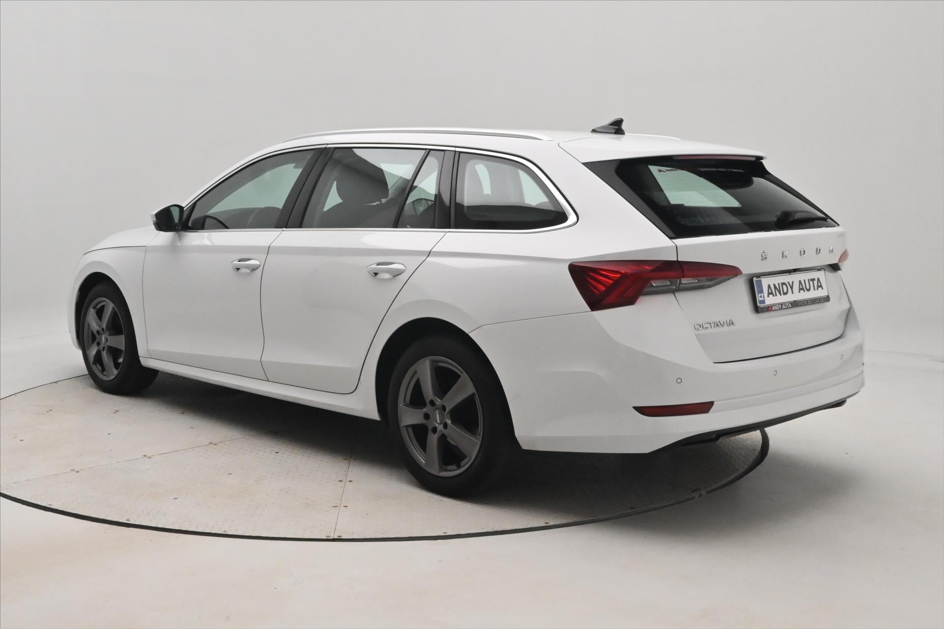 Hlavní fotografie vozu Škoda Octavia 2,0 TDI 85kW Style Záruka až 5 let (8)