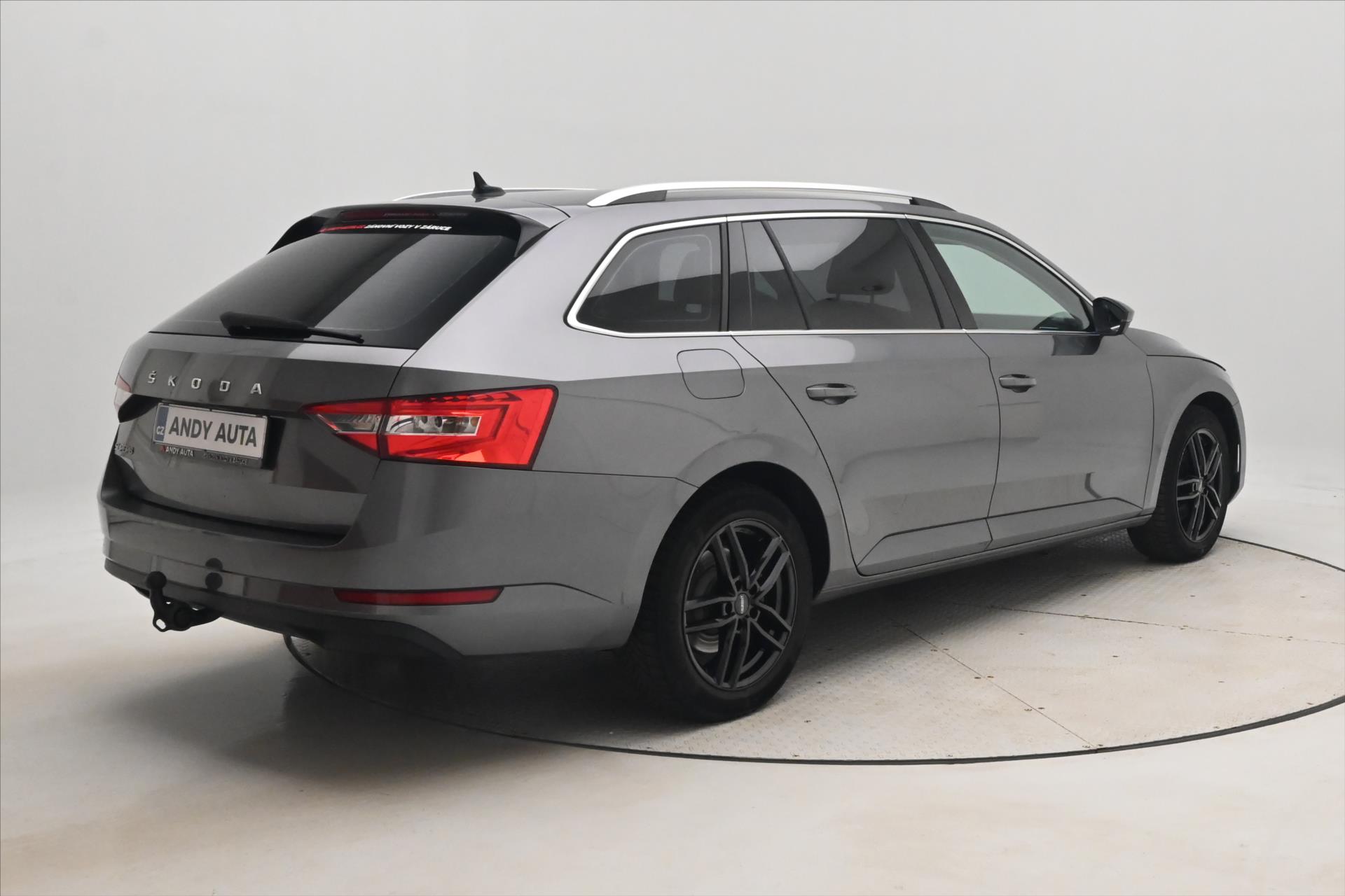 Hlavní fotografie vozu Škoda Superb 2,0 TDI 110 kW DSG Style Záruka až 5 let (5)