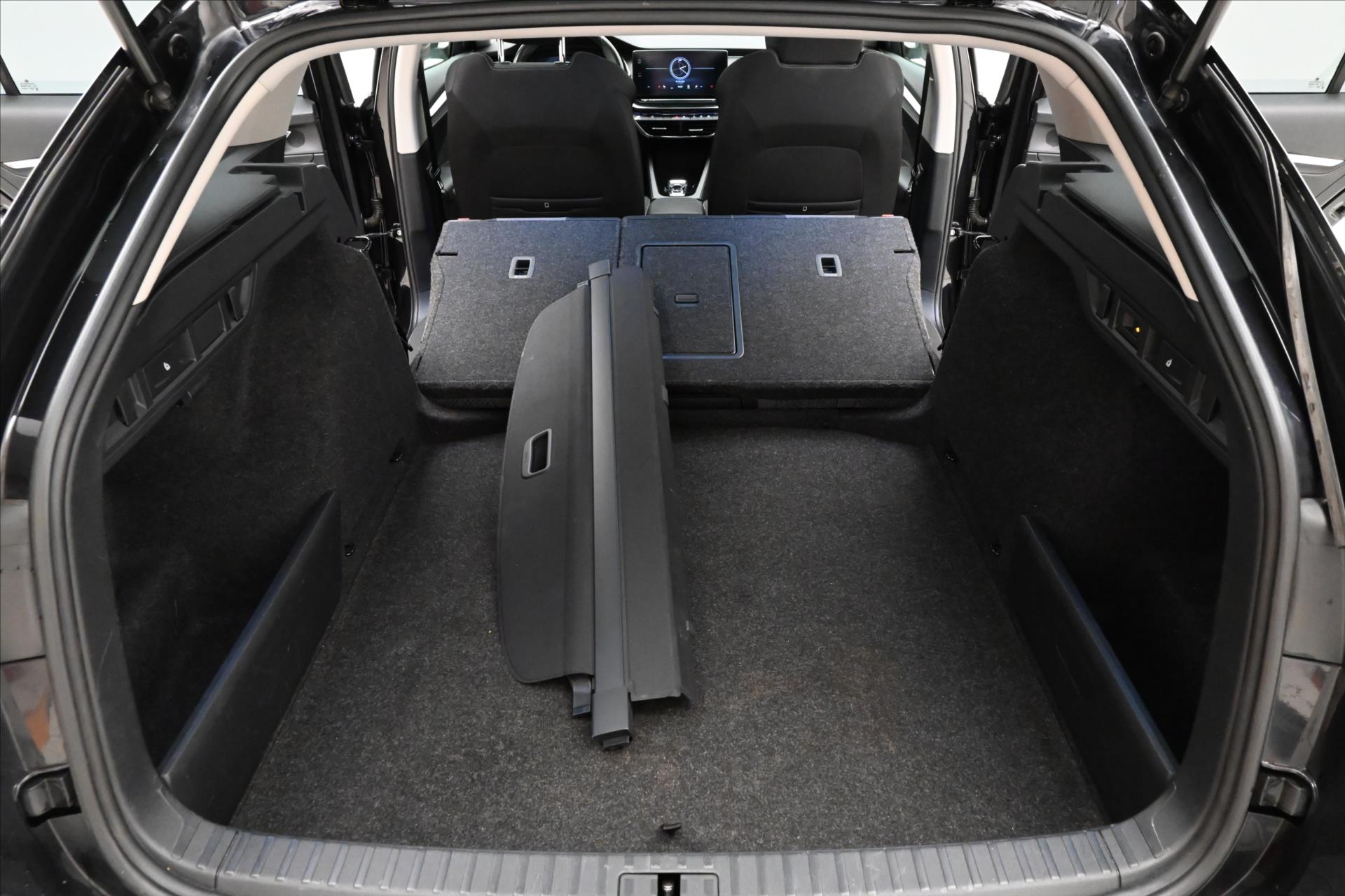 Hlavní fotografie vozu Škoda Octavia 2,0 TDI 110kW DSG Style Záruka až 5 let (11)