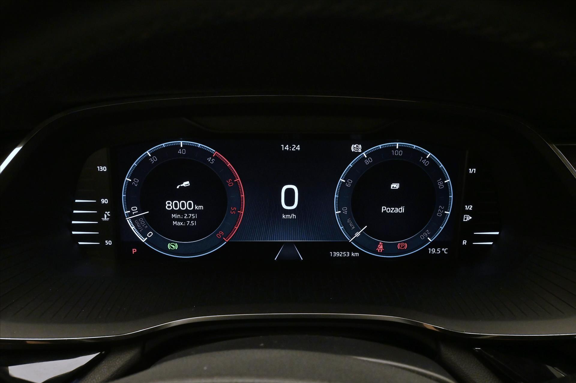 Hlavní fotografie vozu Škoda Octavia 2,0 TDI 110kW DSG Style Záruka až 5 let (16)