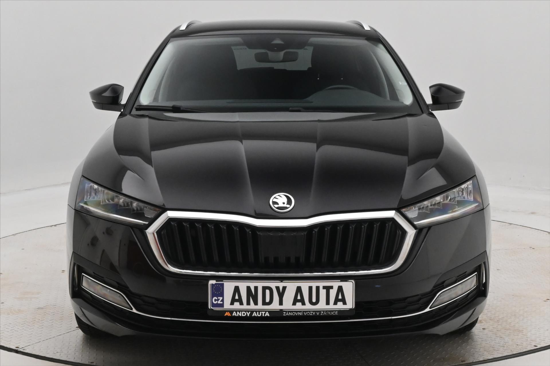Hlavní fotografie vozu Škoda Octavia 2,0 TDI 110kW DSG Style Záruka až 5 let (2)